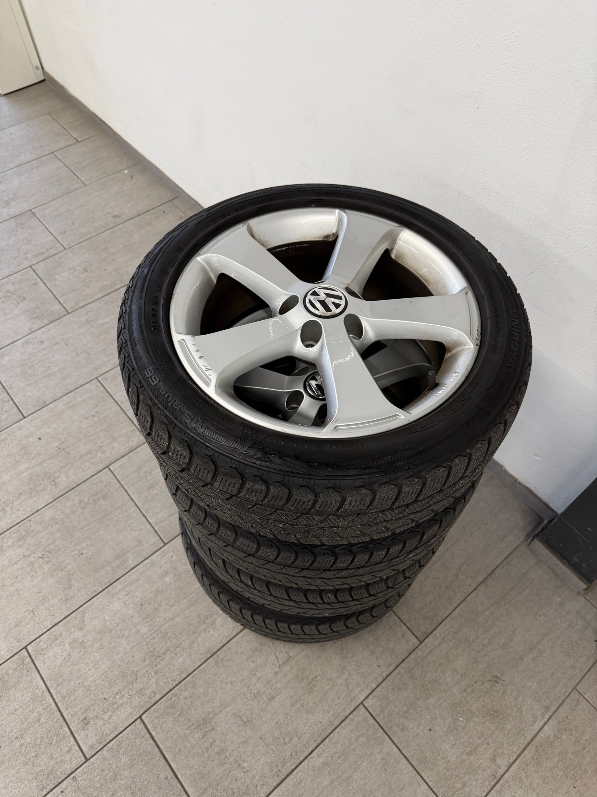 VW Passat CC 3.6 V6 FSI 4Motion-image-21