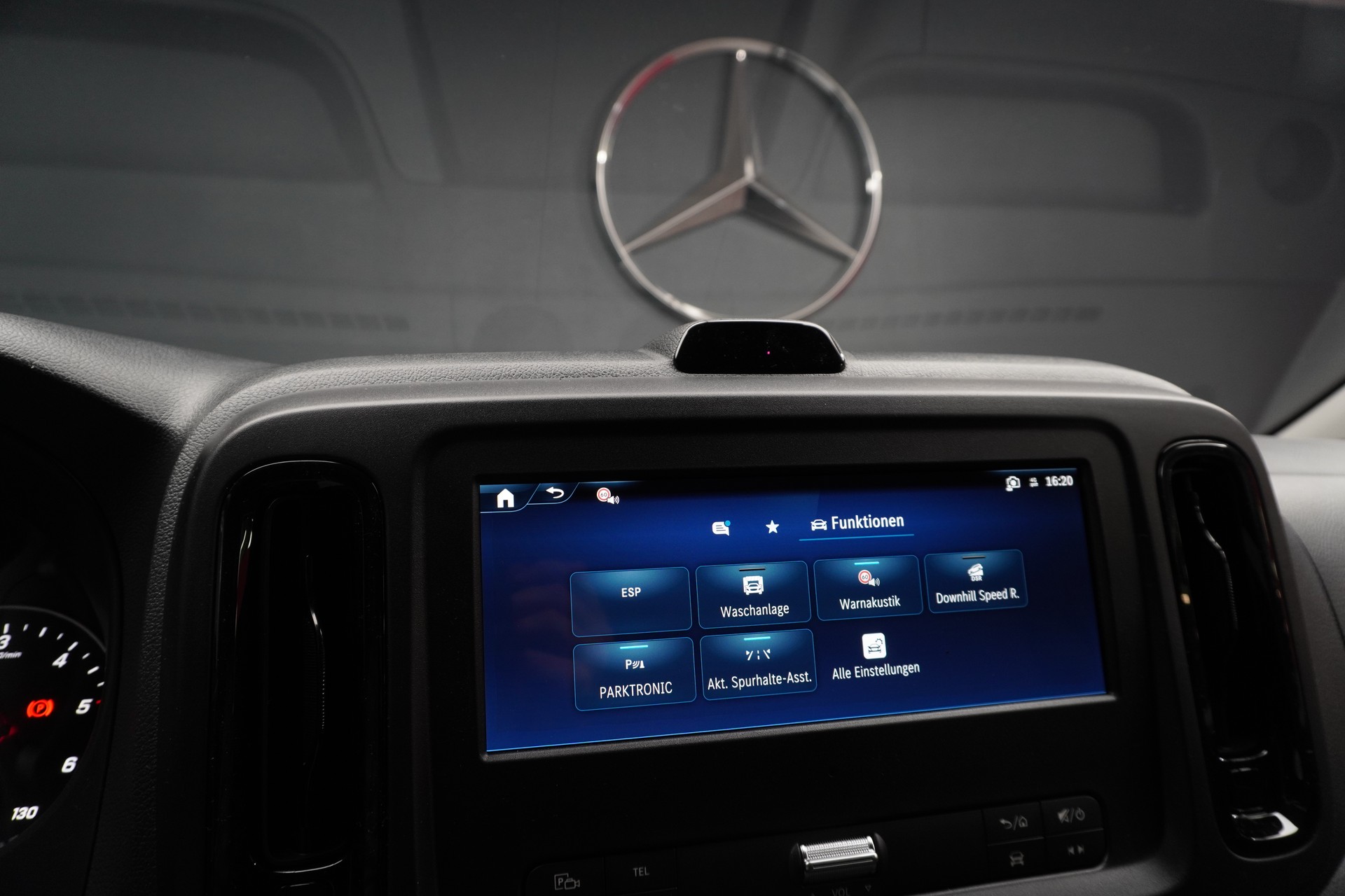 MERCEDES-BENZ Vito 114 KA PRO 3200mm L WORKER 4Matic-image-8