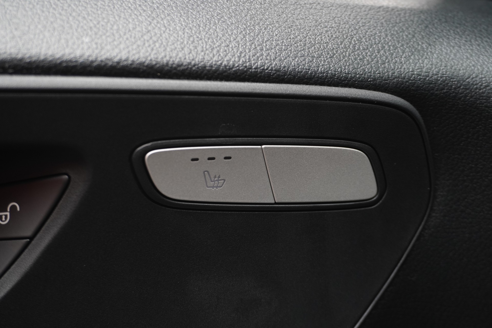 MERCEDES-BENZ Vito 114 KA PRO 3200mm L WORKER 4Matic-image-5