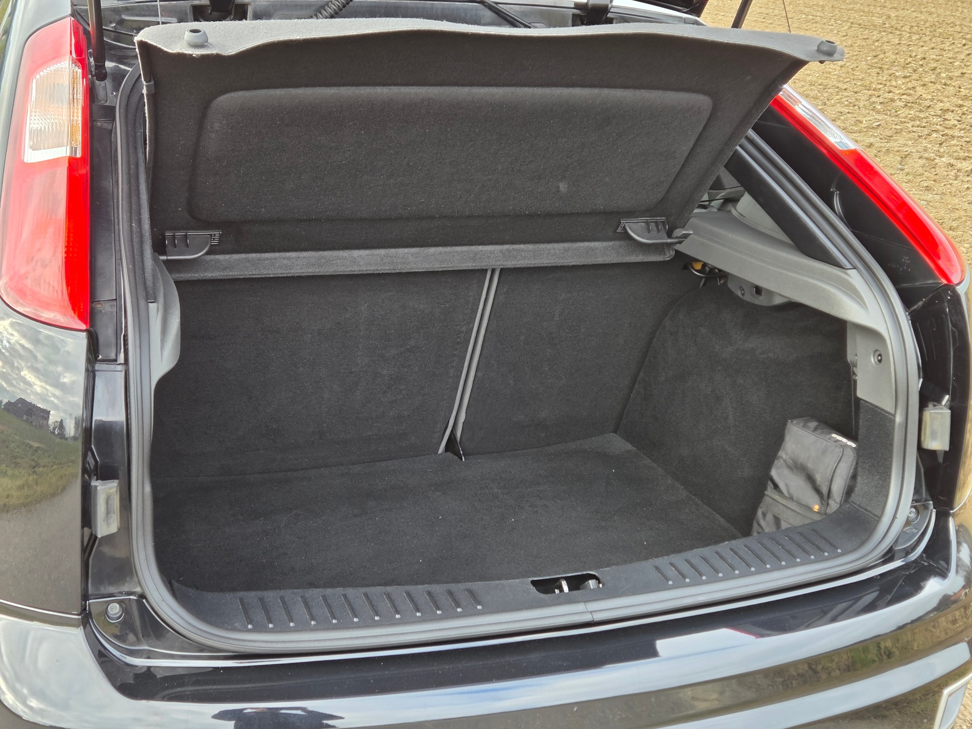 FORD Focus 2.5 Turbo ST-image-10