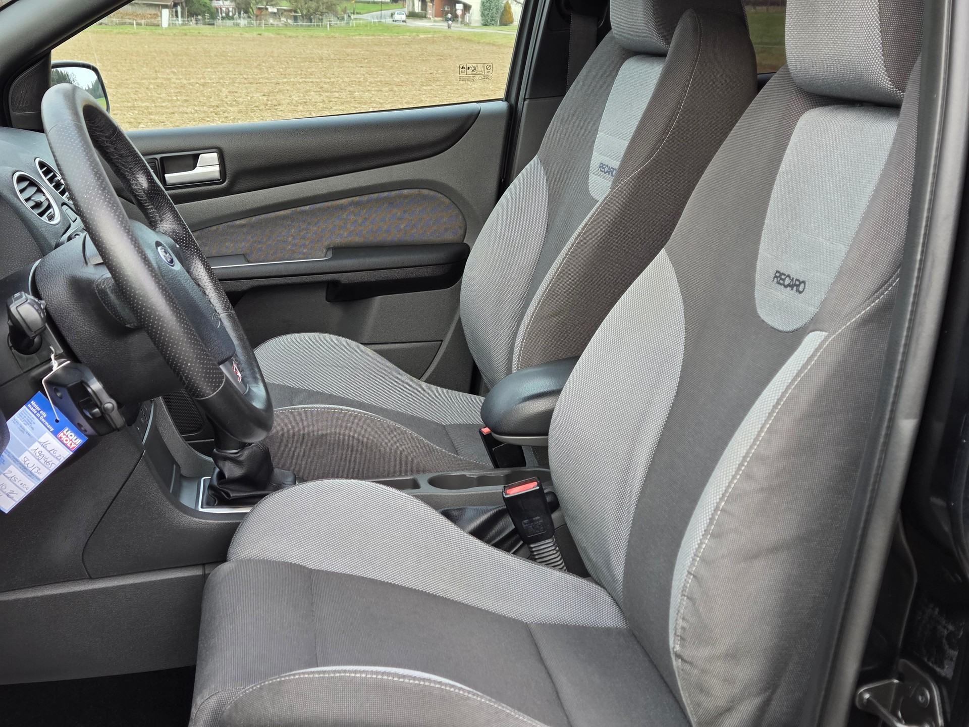 FORD Focus 2.5 Turbo ST-image-8