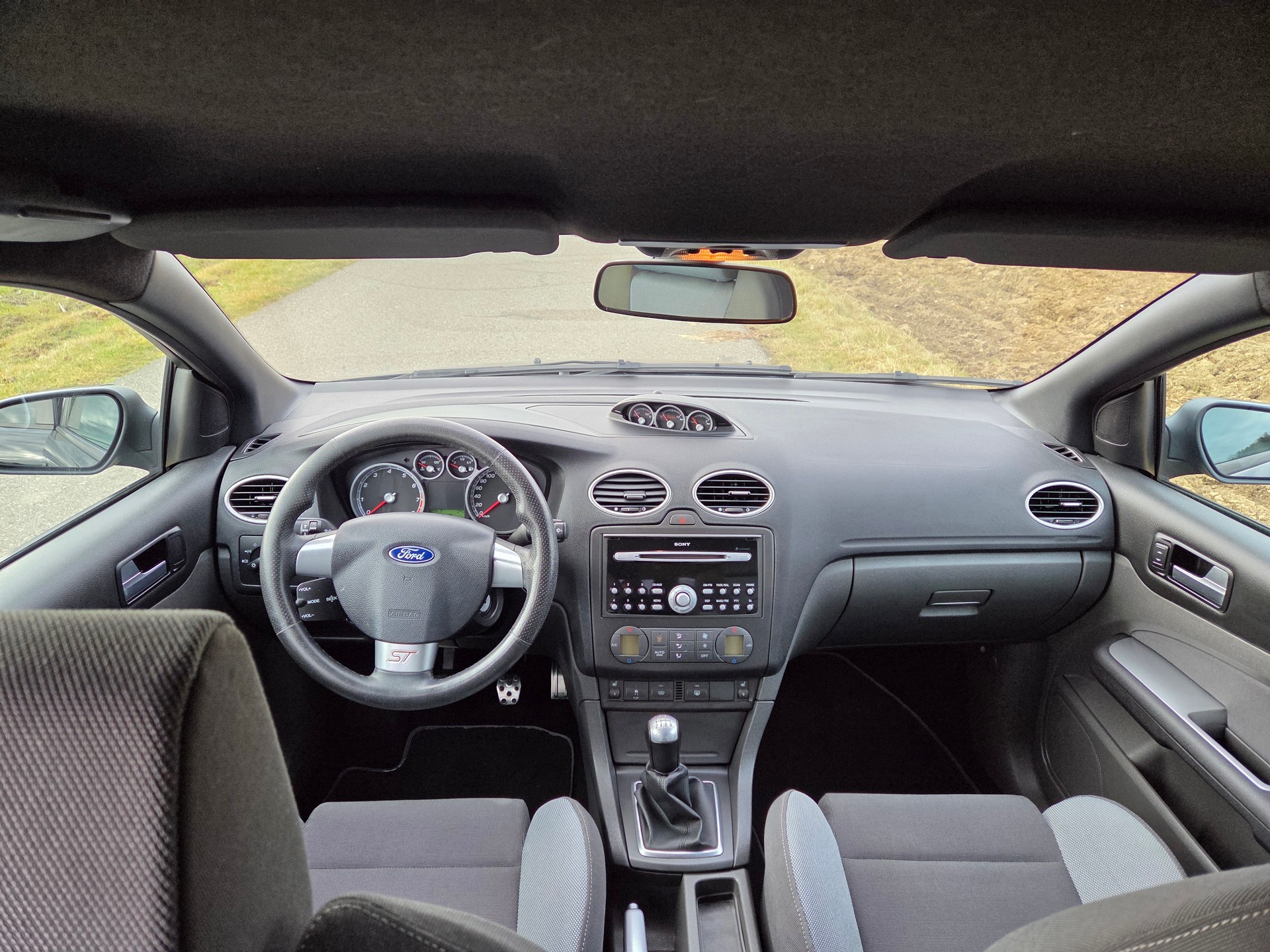 FORD Focus 2.5 Turbo ST-image-6