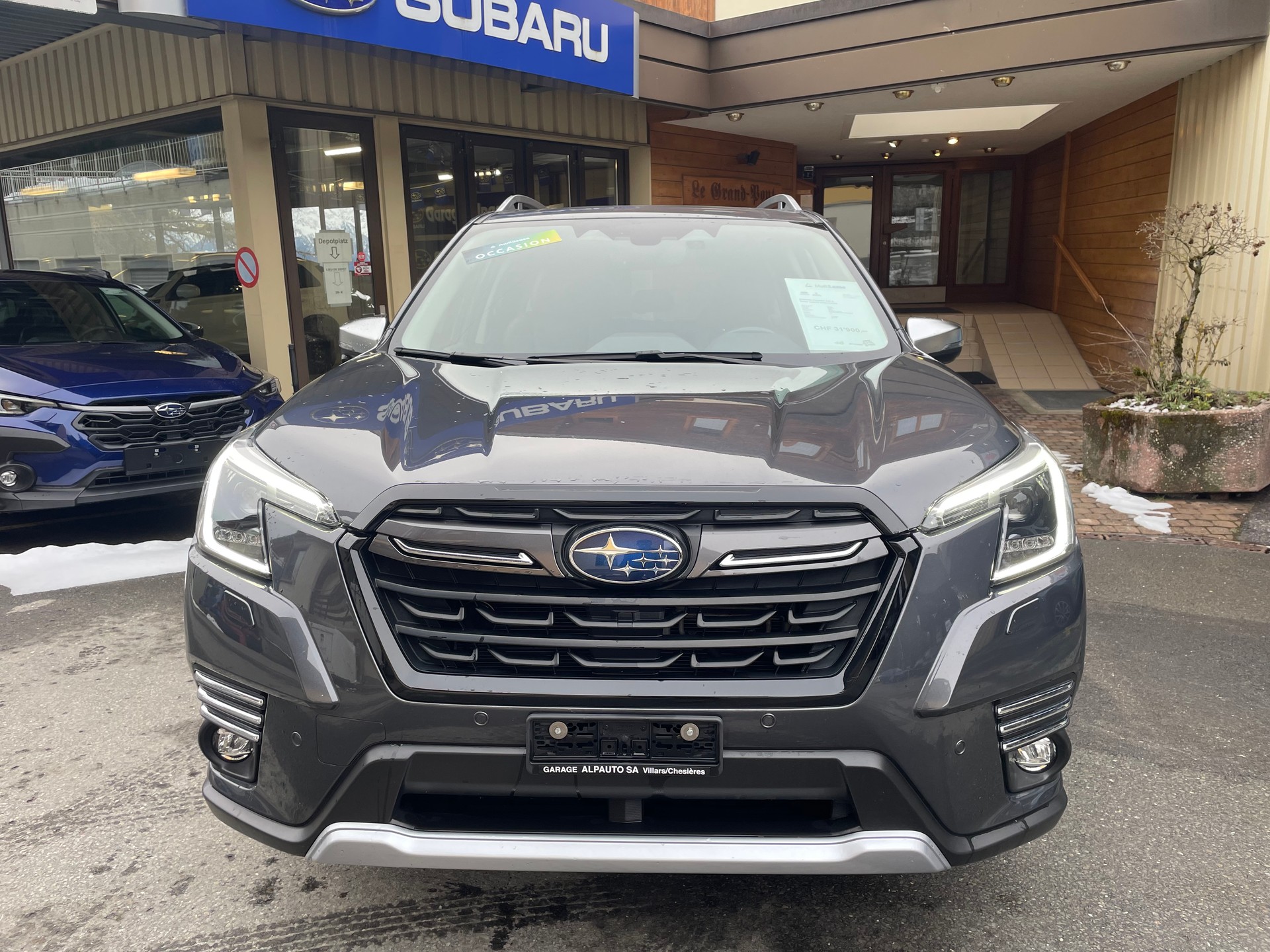 SUBARU Forester 2.0i e-Boxer Luxury Lineartronic-showroom-element-1