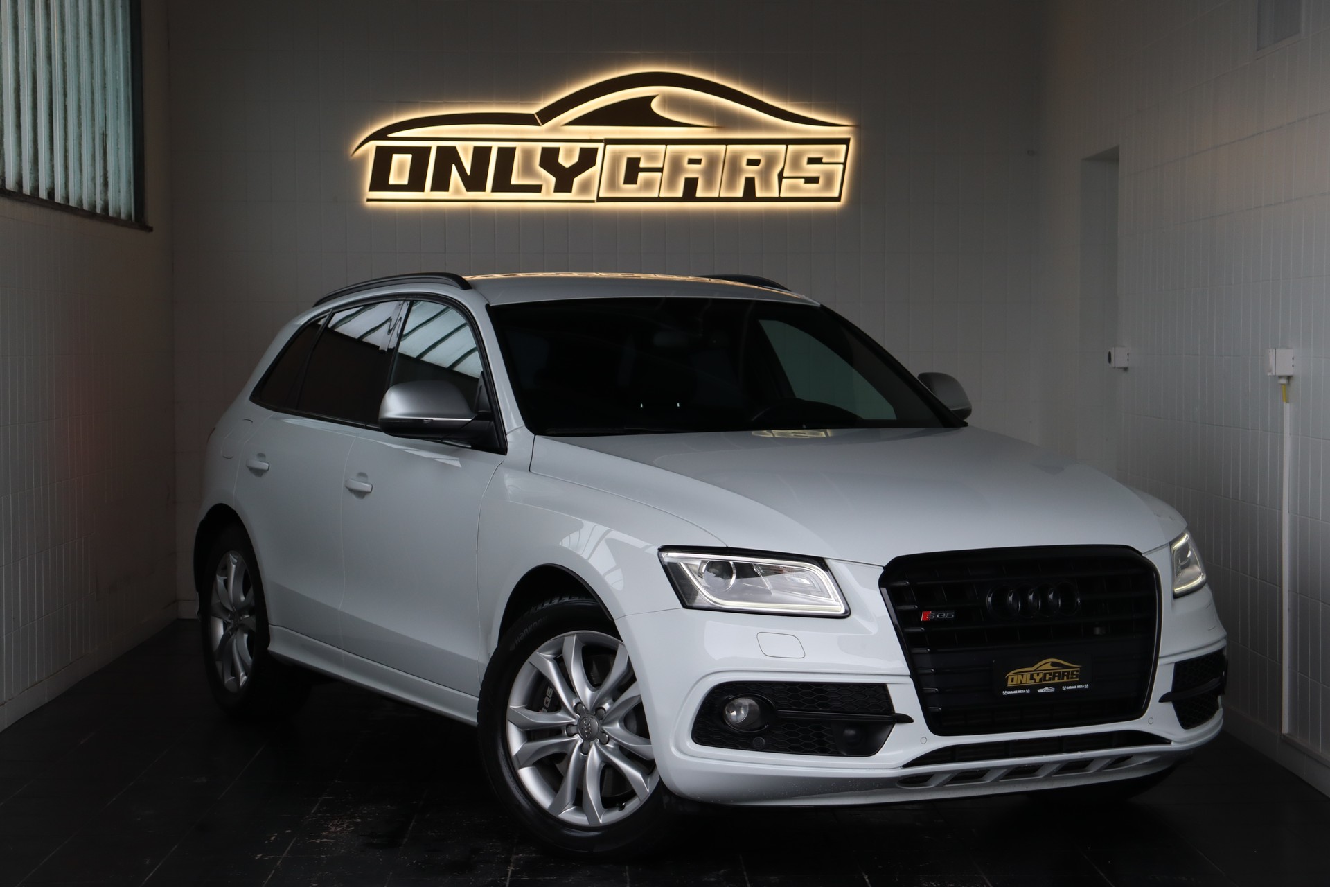 AUDI SQ5 3.0 TDI QUATTRO TIPTRONIC ** FAHRASSISTENZ-PAKET ** 8-FACH RÄDER ** SITZLÜFTUNG ** 250.- PRO MONAT OHNE ANZAHLUNG **-image-0