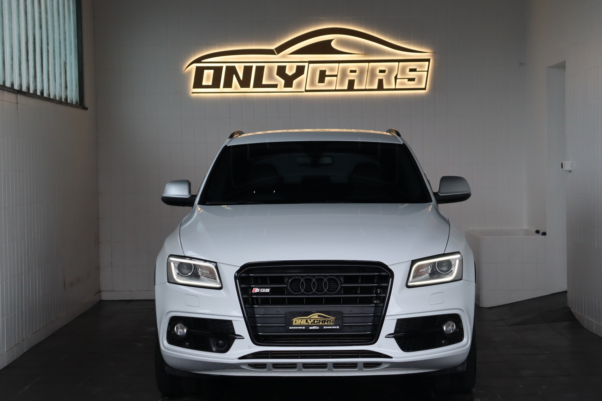 AUDI SQ5 3.0 TDI QUATTRO TIPTRONIC ** FAHRASSISTENZ-PAKET ** 8-FACH RÄDER ** SITZLÜFTUNG ** 250.- PRO MONAT OHNE ANZAHLUNG **-image-1