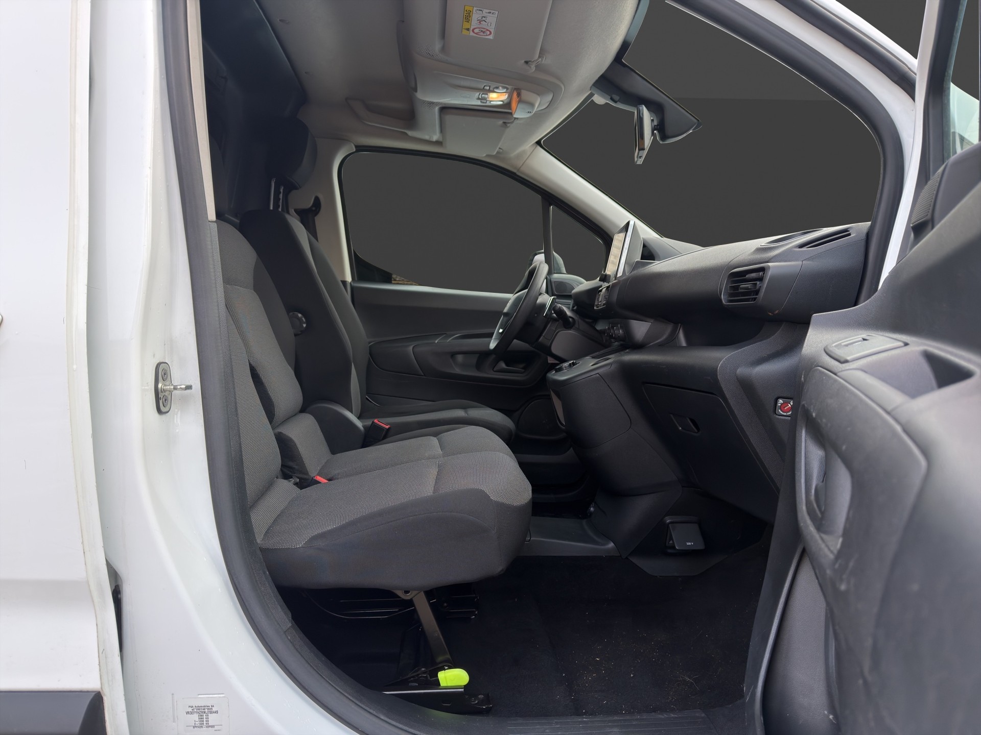 PEUGEOT Partner 1.5 Blue HDi s/s Asphalt EAT8 1000kg *Frisch ab MFK*-image-14