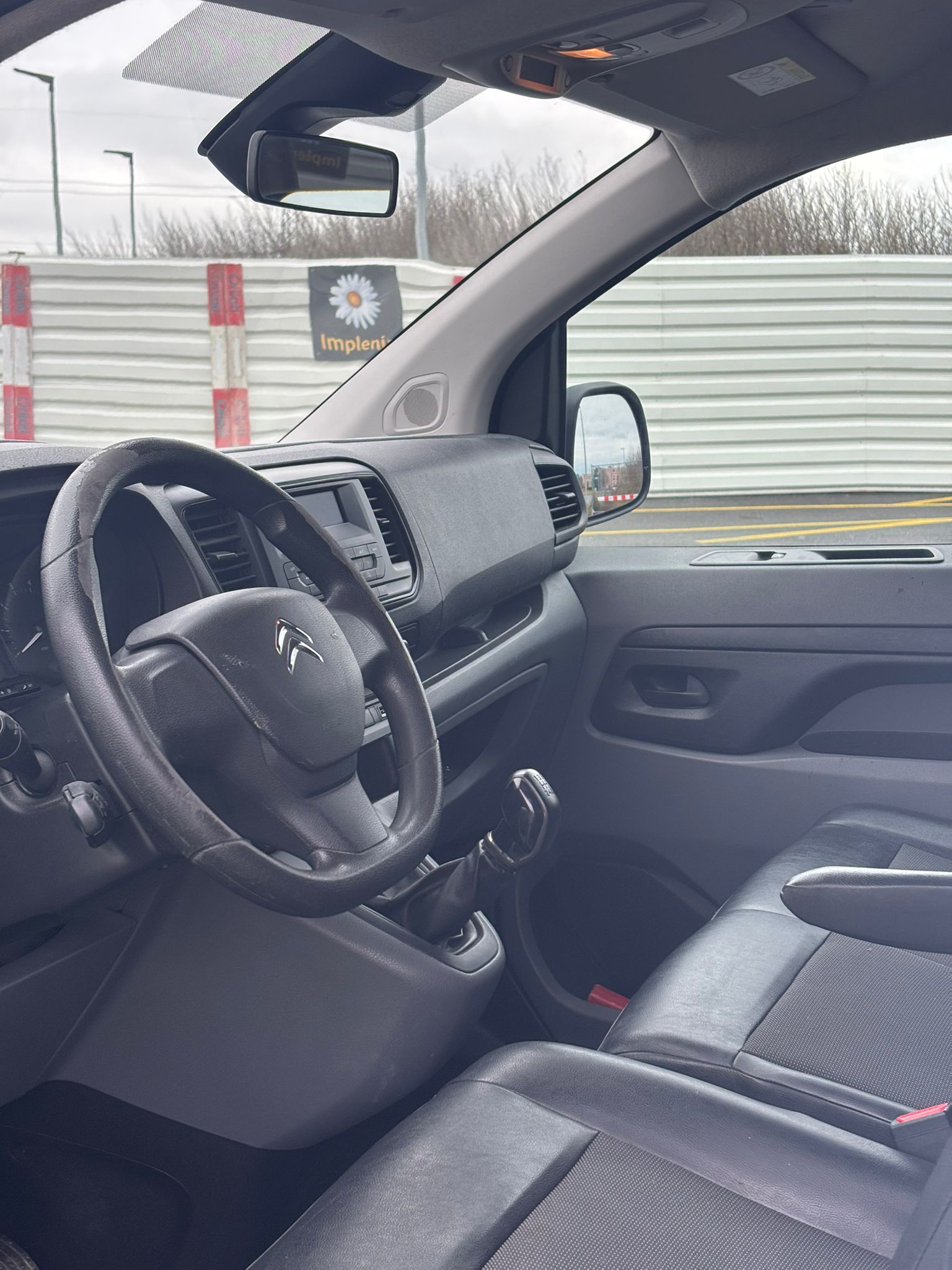 CITROEN Jumpy 1.6 BlueHDi 95 M Komfort-image-23
