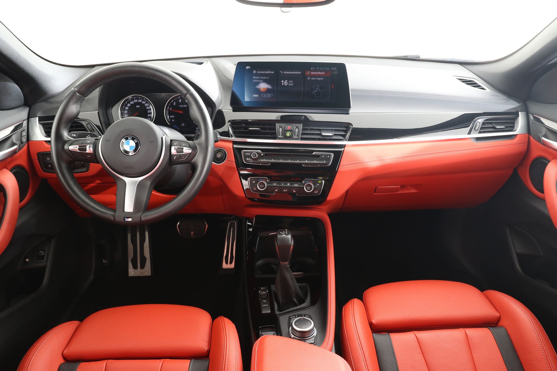 BMW X2 xDrive 25e M Sport Steptronic-image-5