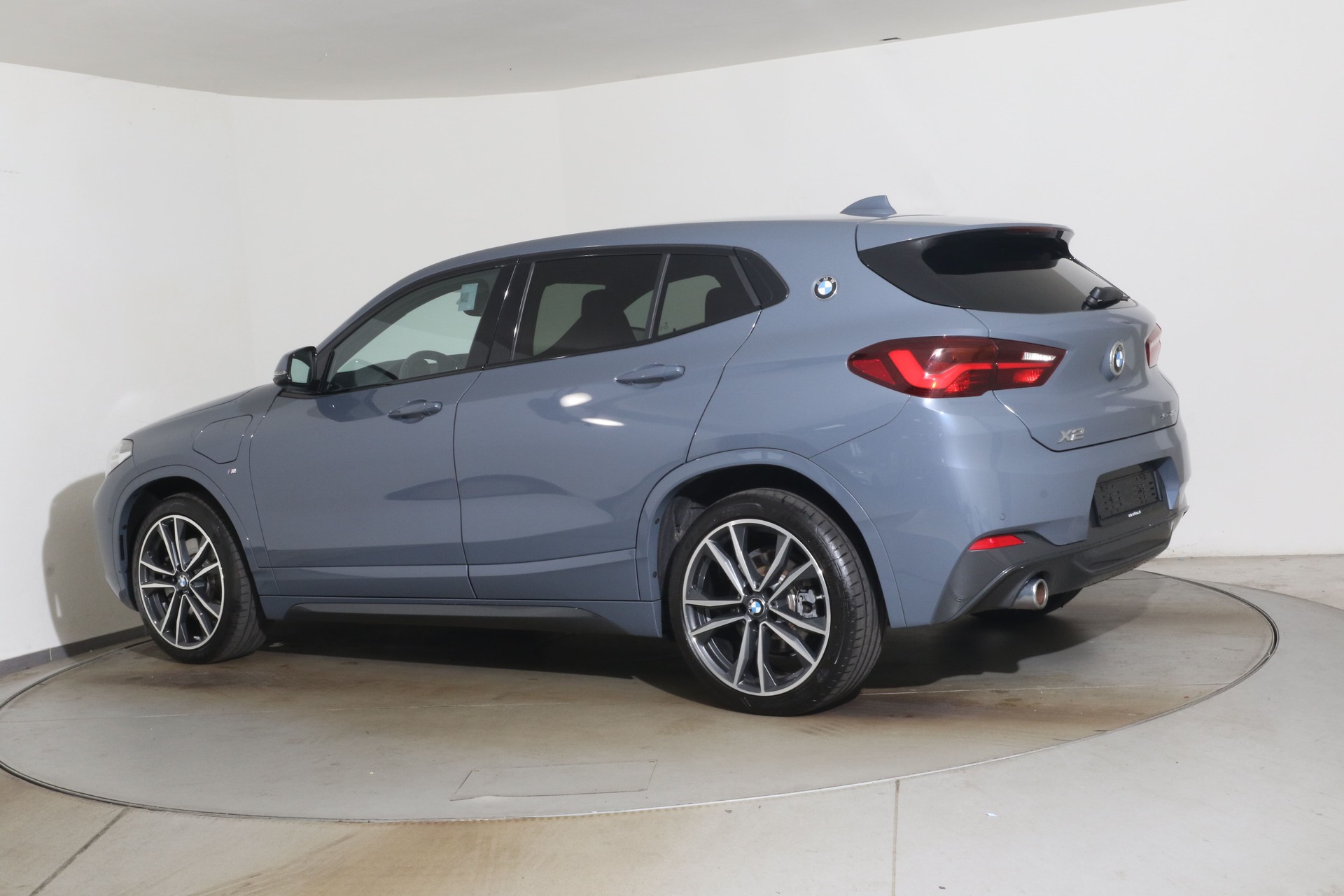BMW X2 xDrive 25e M Sport Steptronic-image-2