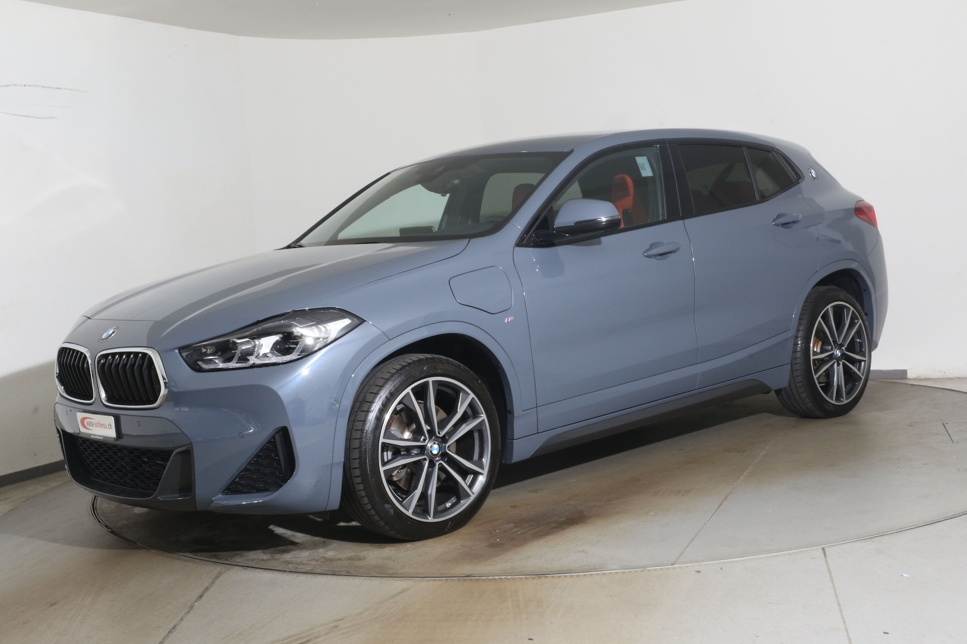 BMW X2 xDrive 25e M Sport Steptronic-image-1