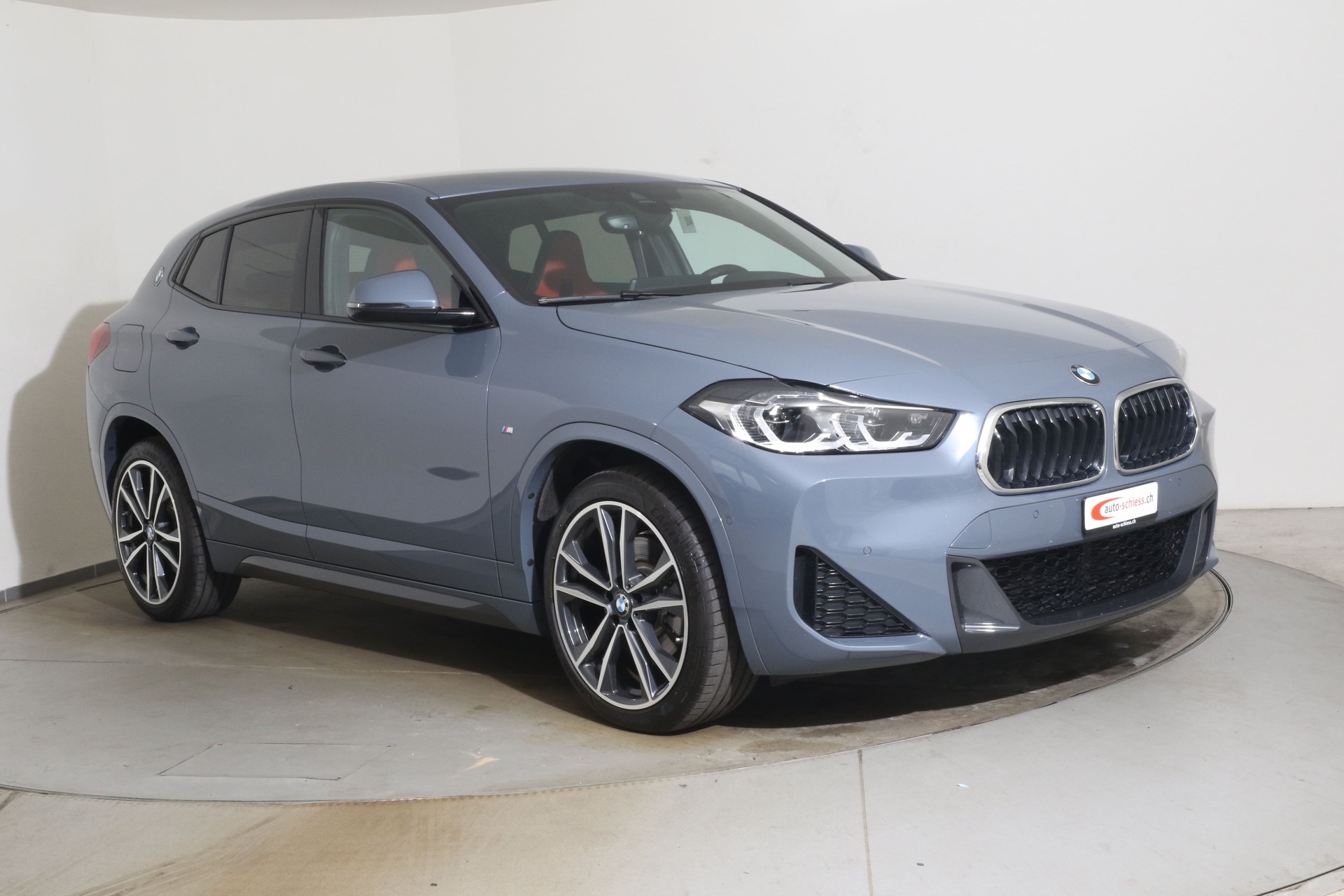 BMW X2 xDrive 25e M Sport Steptronic-image-0
