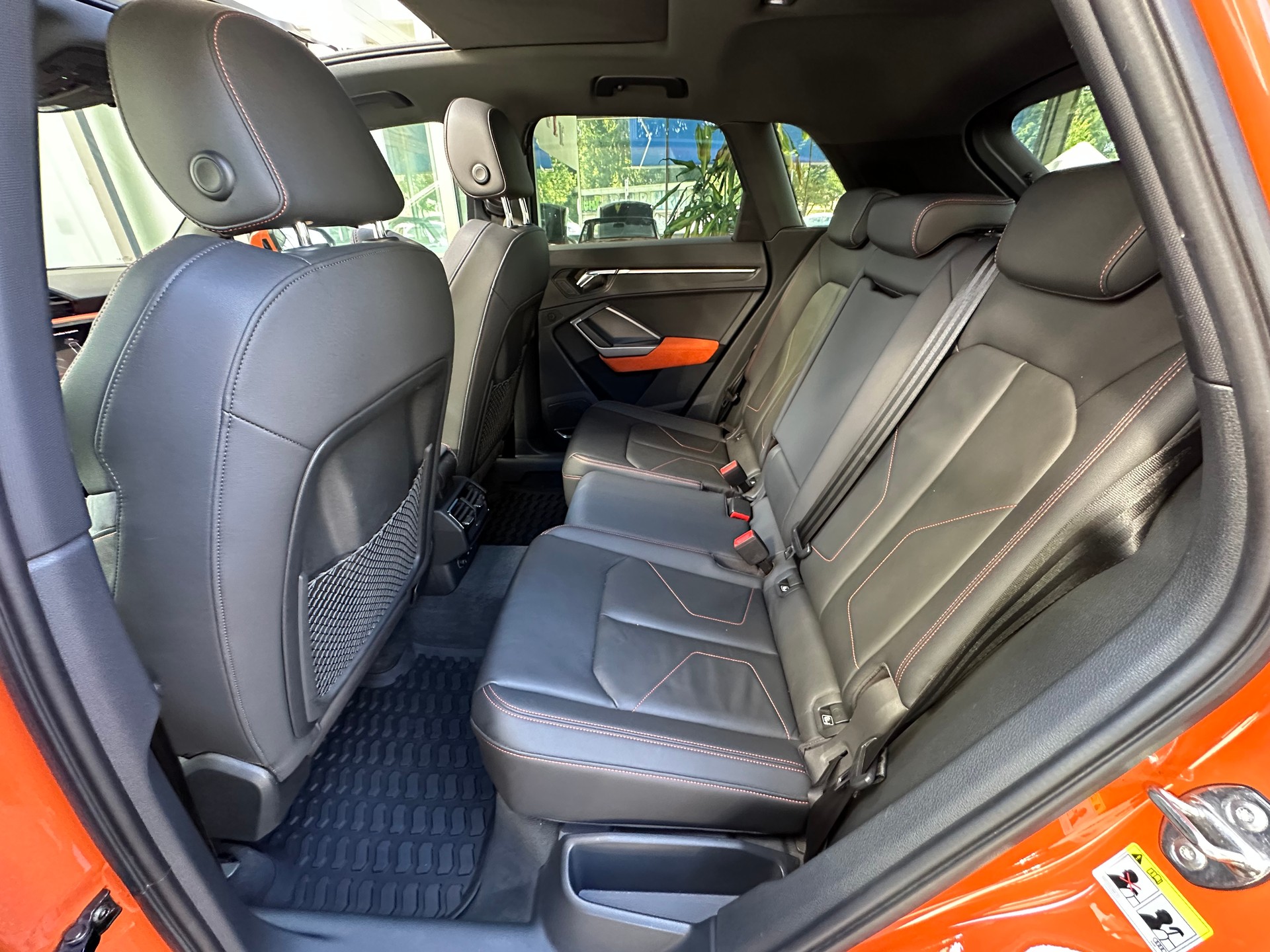 AUDI Q3 45 TFSI S line quattro S-tronic-image-6