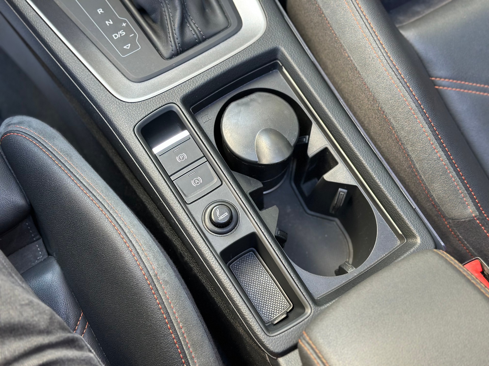 AUDI Q3 45 TFSI S line quattro S-tronic-image-13