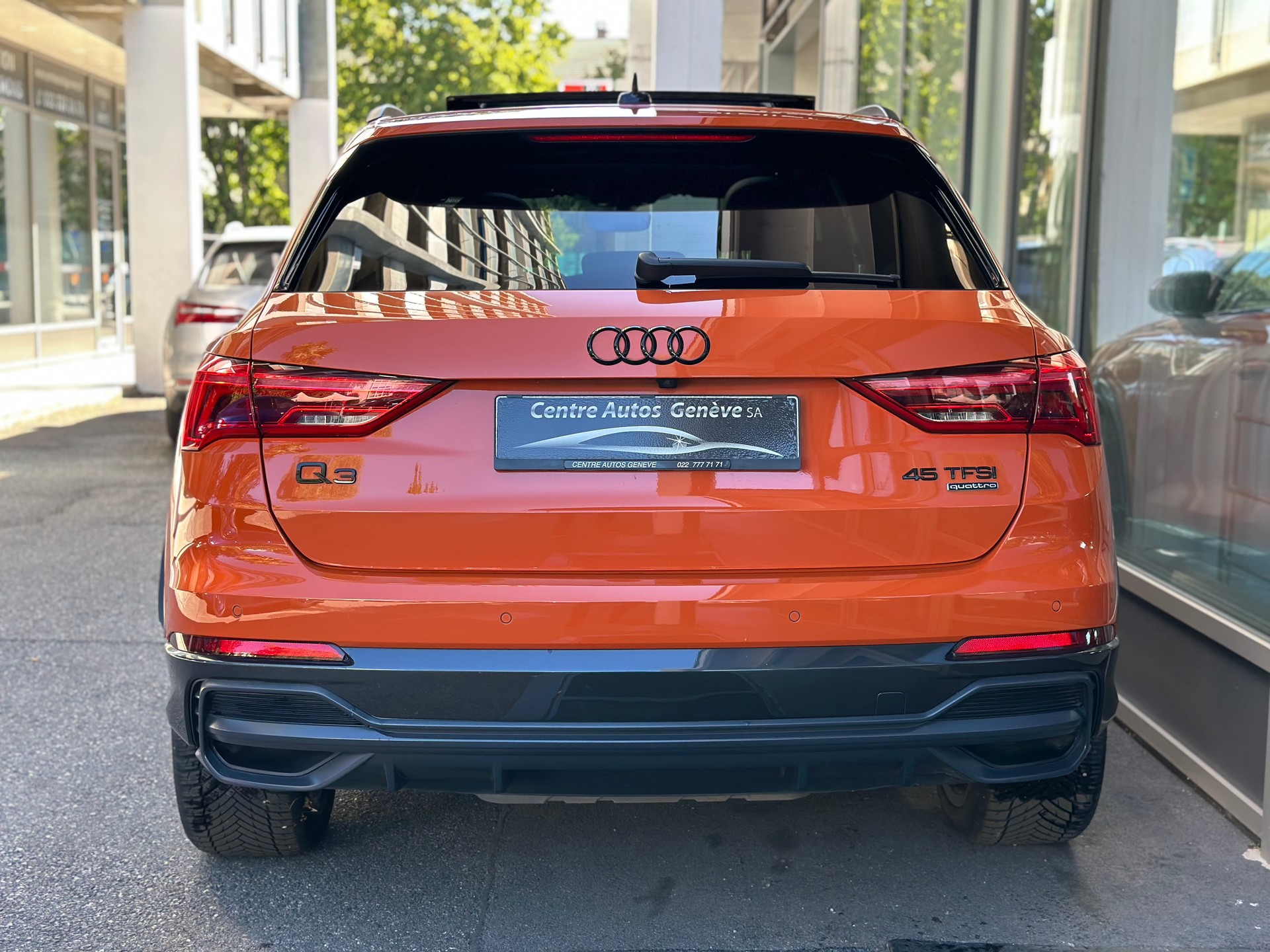 AUDI Q3 45 TFSI S line quattro S-tronic-image-4