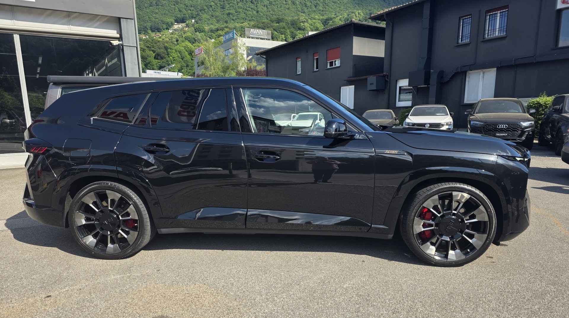 BMW XM xDrive PHEV Steptronic *SERVICE INK GRATIS*-image-3