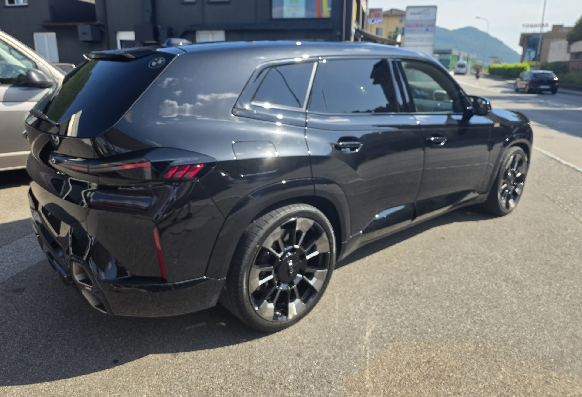 BMW XM xDrive PHEV Steptronic *SERVICE INK GRATIS*-image-18