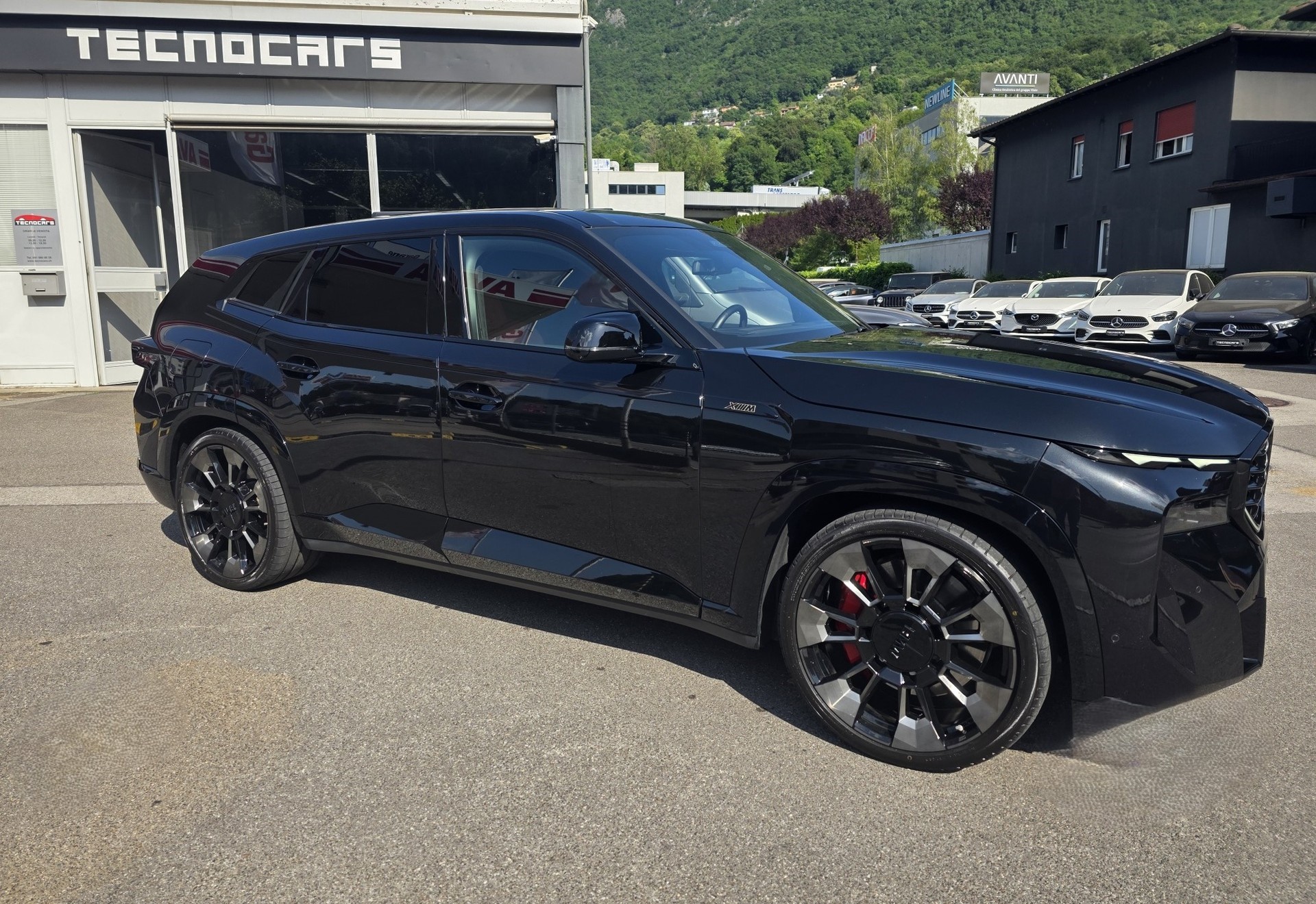 BMW XM xDrive PHEV Steptronic *SERVICE INK GRATIS*-image-0