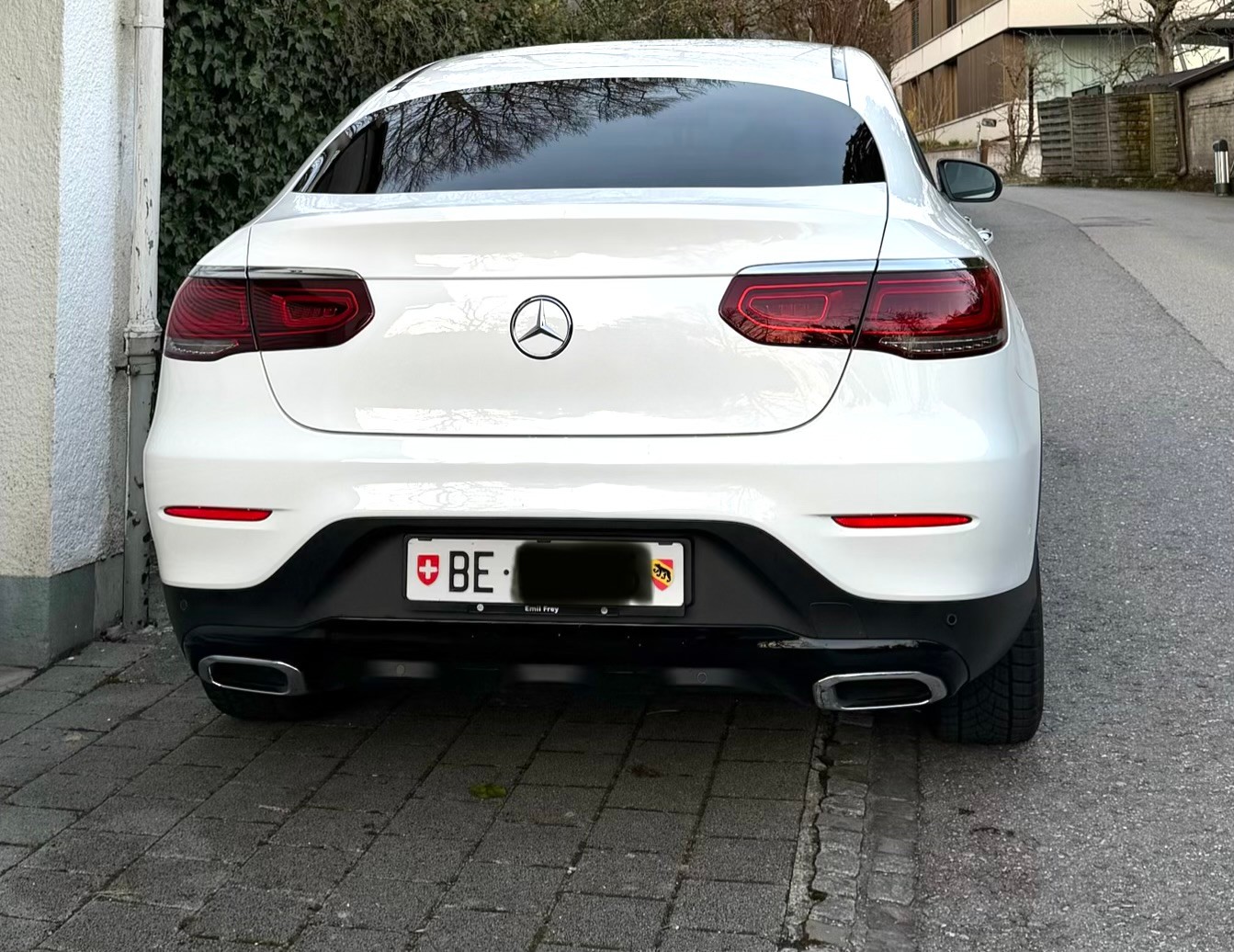 MERCEDES-BENZ 4MATIC Coupé Night Star-image-2
