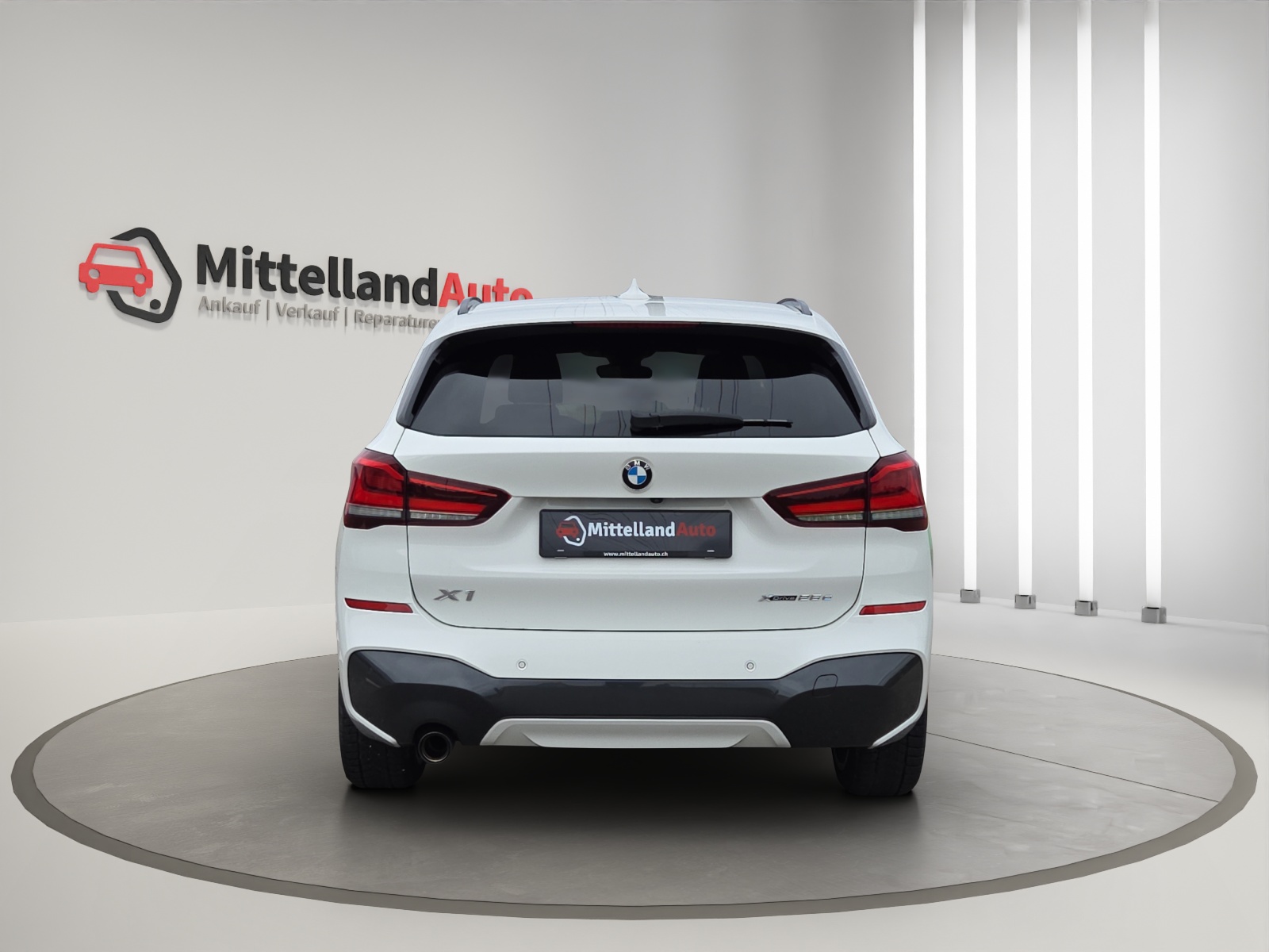 BMW X1 xDrive 25e M Sport Steptronic-image-12