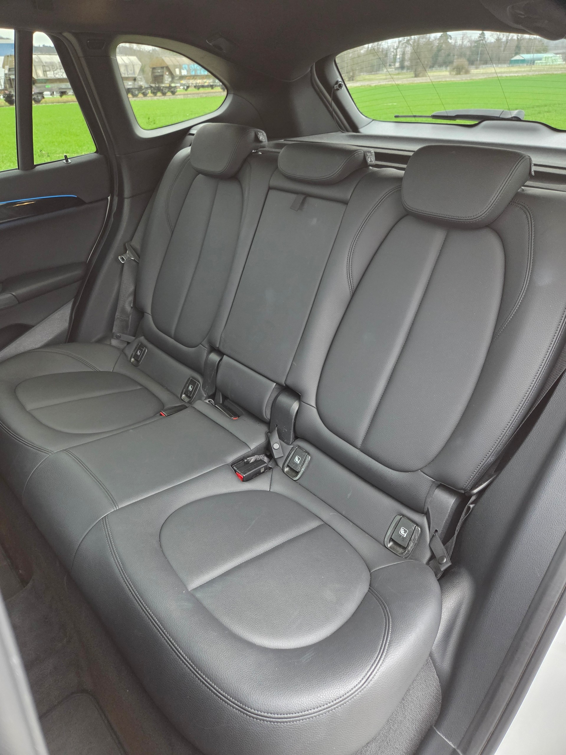 BMW X1 xDrive 25e M Sport Steptronic-image-10