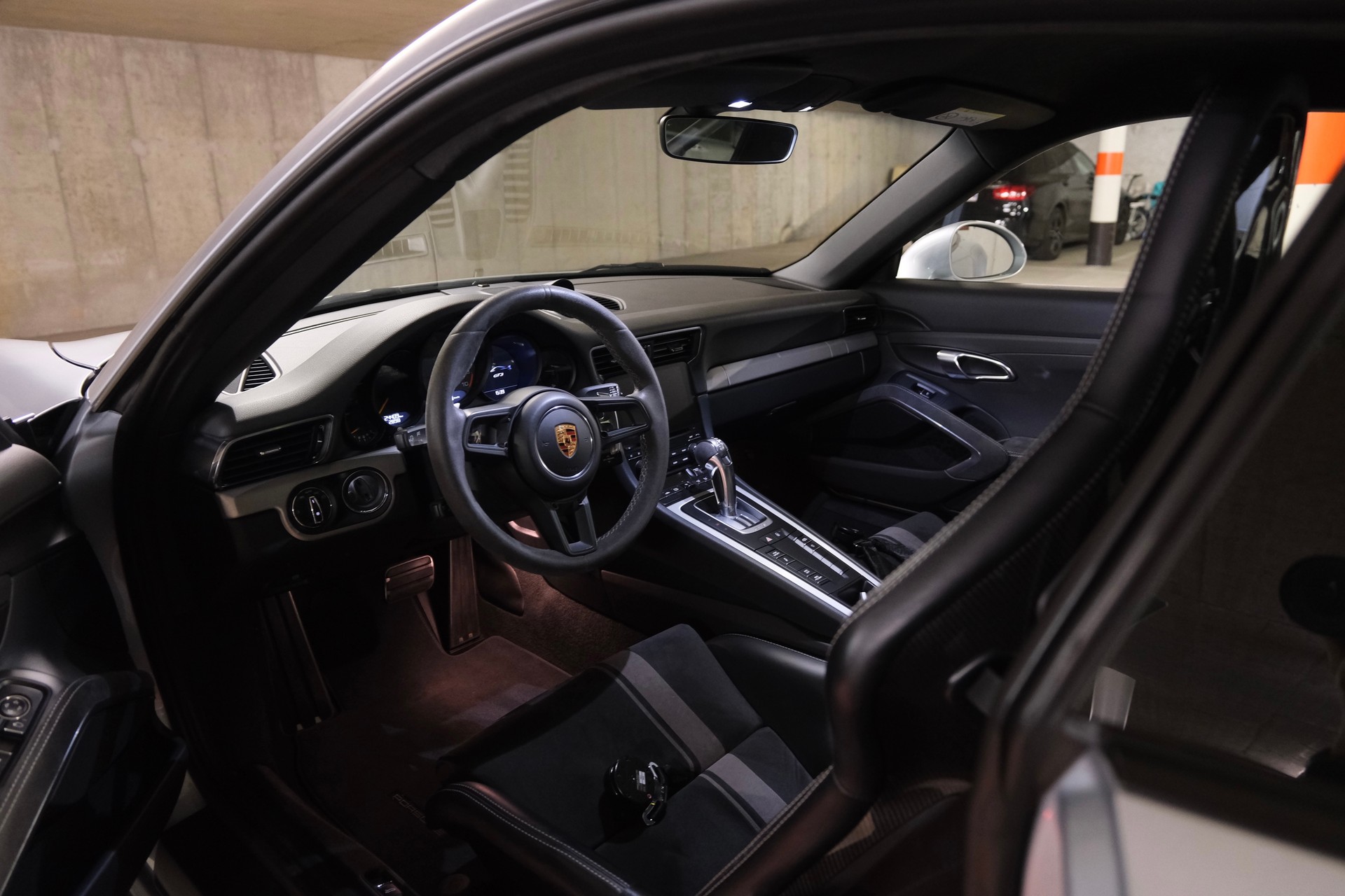 PORSCHE 911 GT3 PDK-image-4