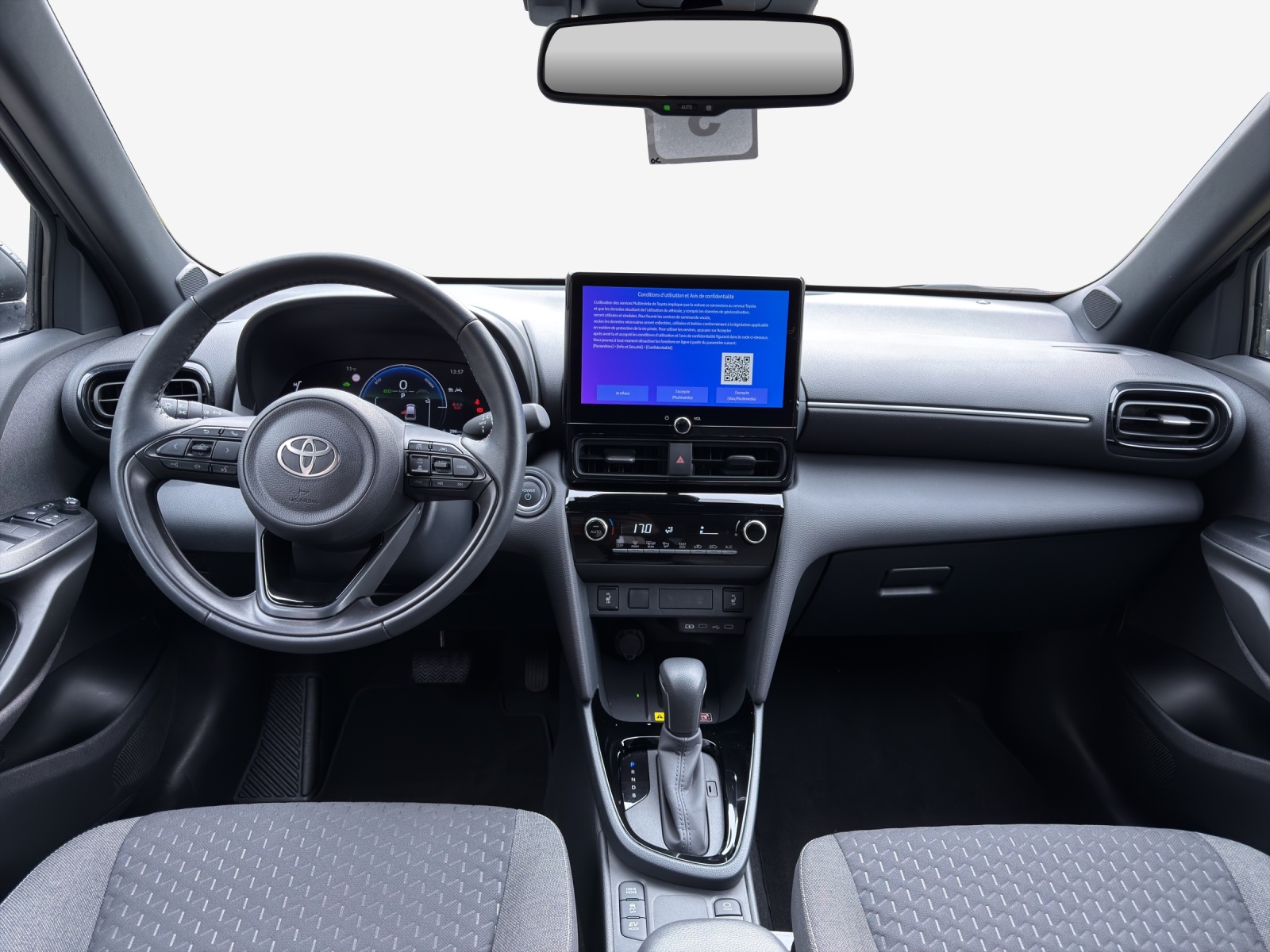 TOYOTA Yaris Cross 1.5 GR Sport e-CVT-image-8