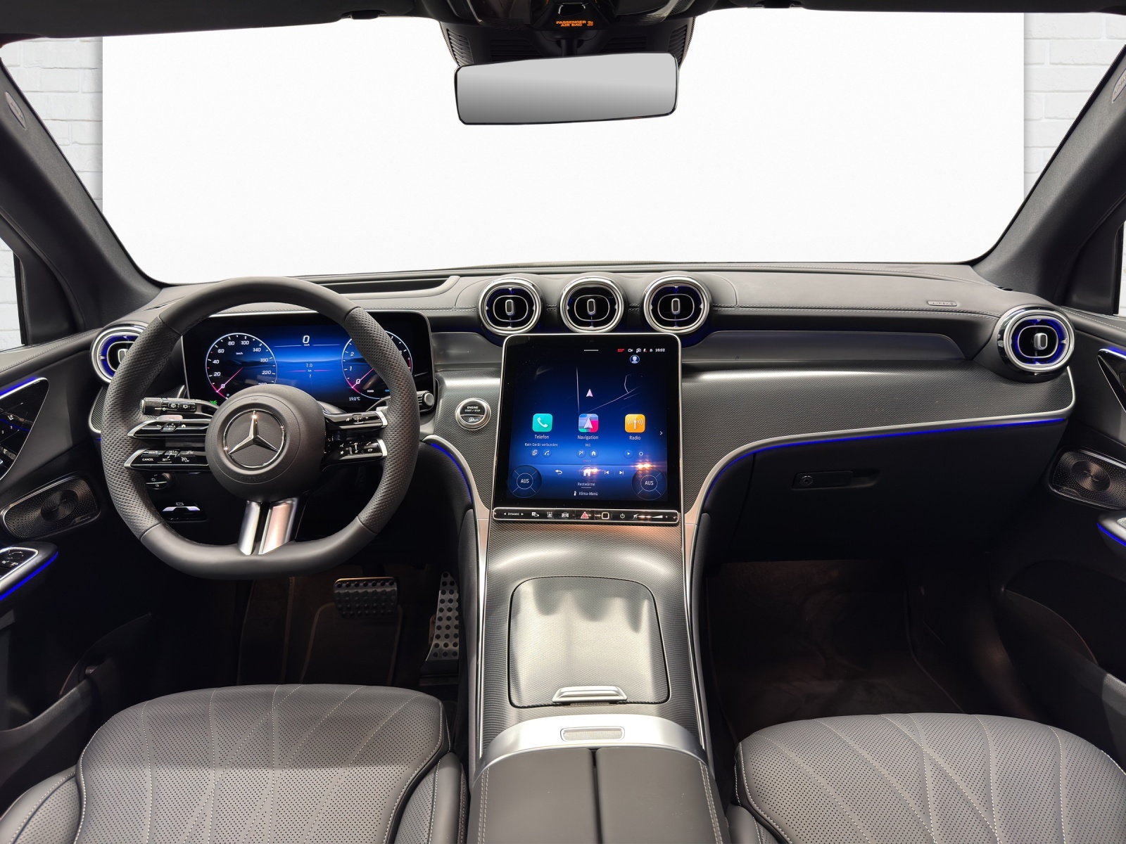 MERCEDES-BENZ GLC 300 AMG Line 4Matic-image-7