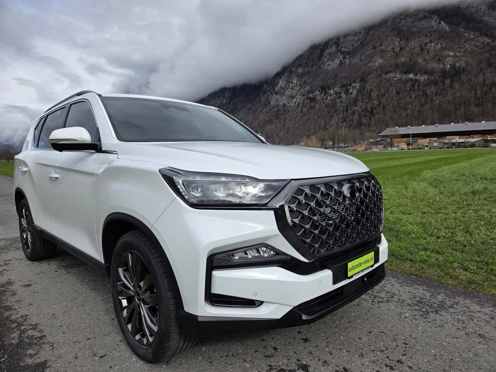 KGM-SsangYong Rexton RX 2.2 CRDi White Pearl Edition