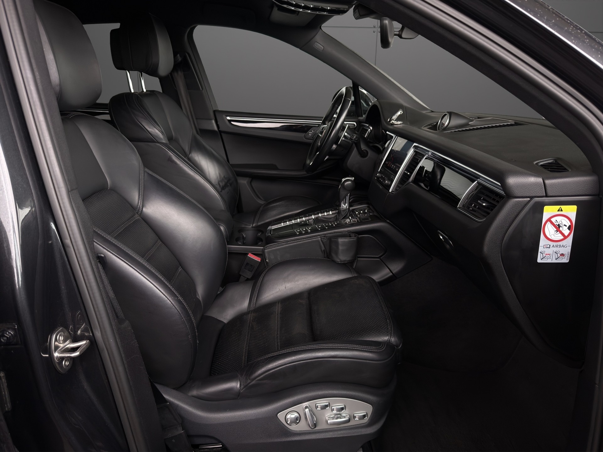 PORSCHE Macan S Diesel PDK-image-9