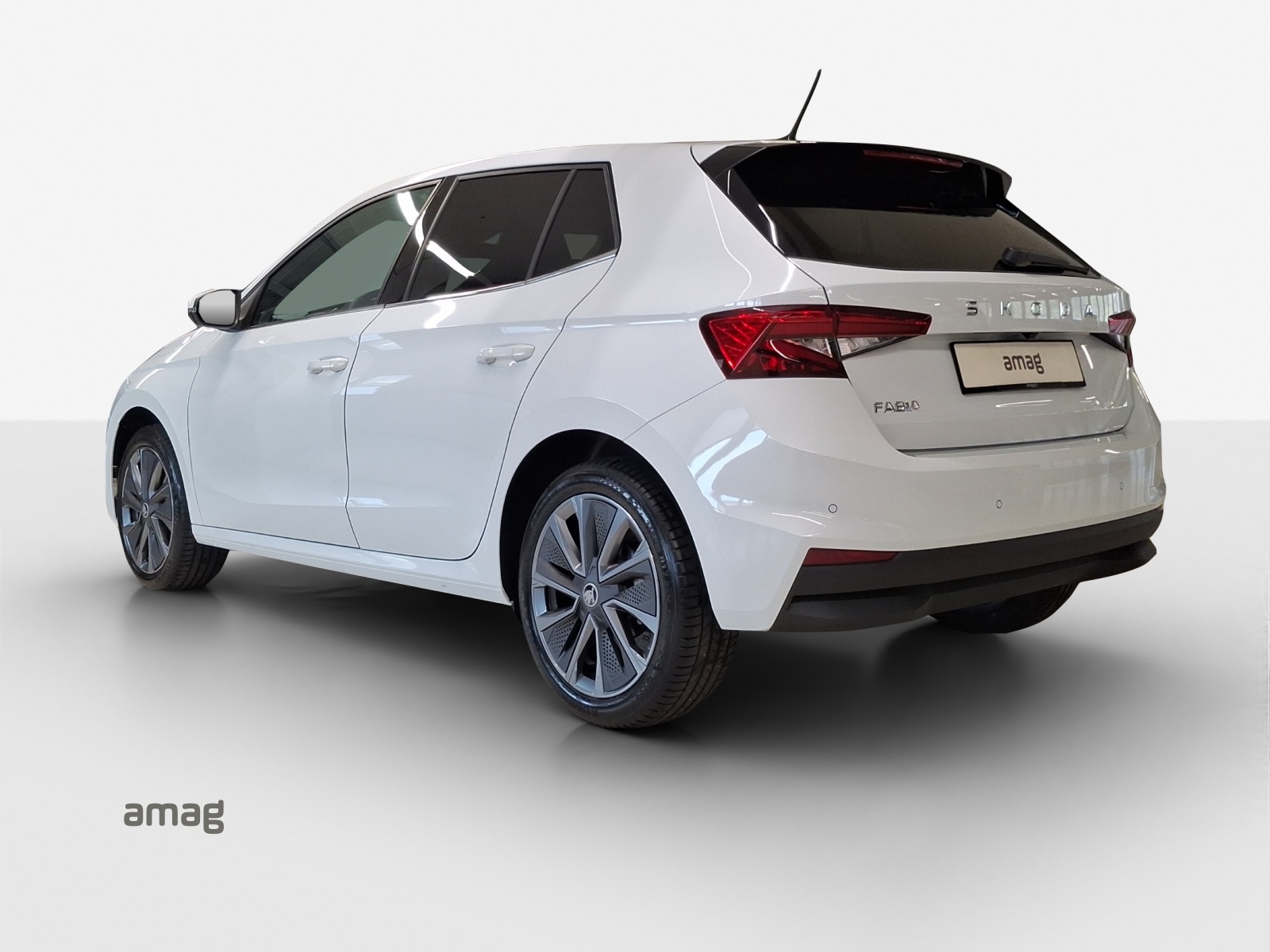 SKODA Fabia 1.5 TSI Dynamic DSG-showroom-element-2