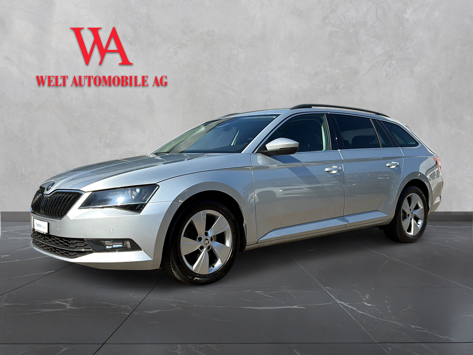 SKODA Superb Combi 2.0 TDi Ambition 4x4 DSG-image-0