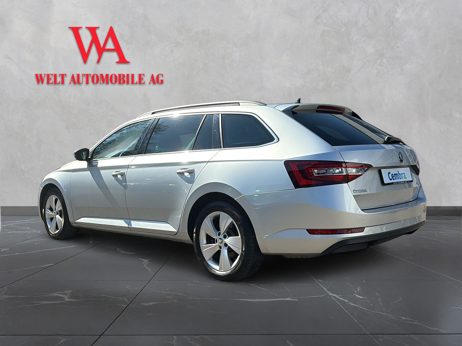 SKODA Superb Combi 2.0 TDi Ambition 4x4 DSG-image-2