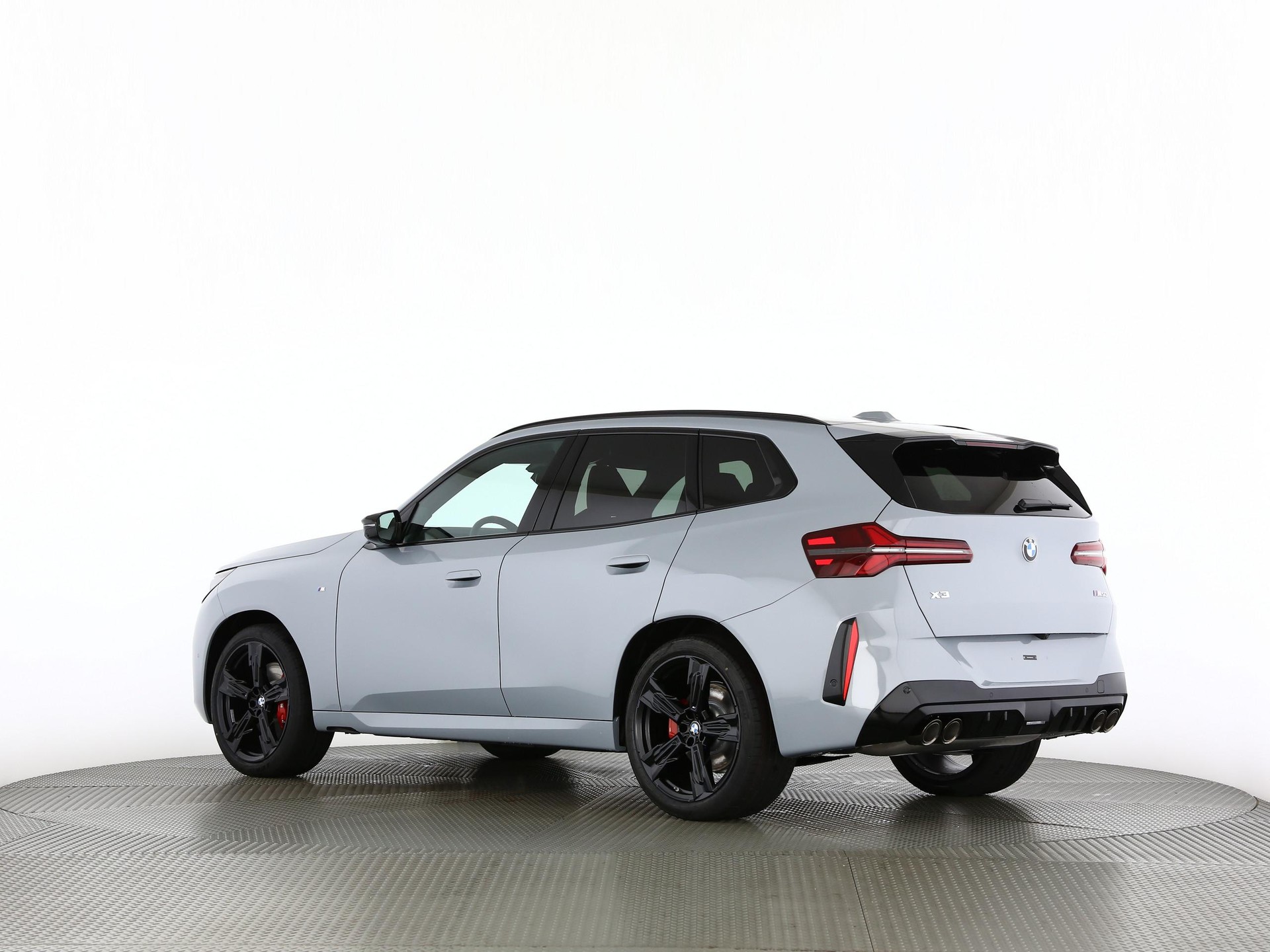 BMW X3 M50i-image-14