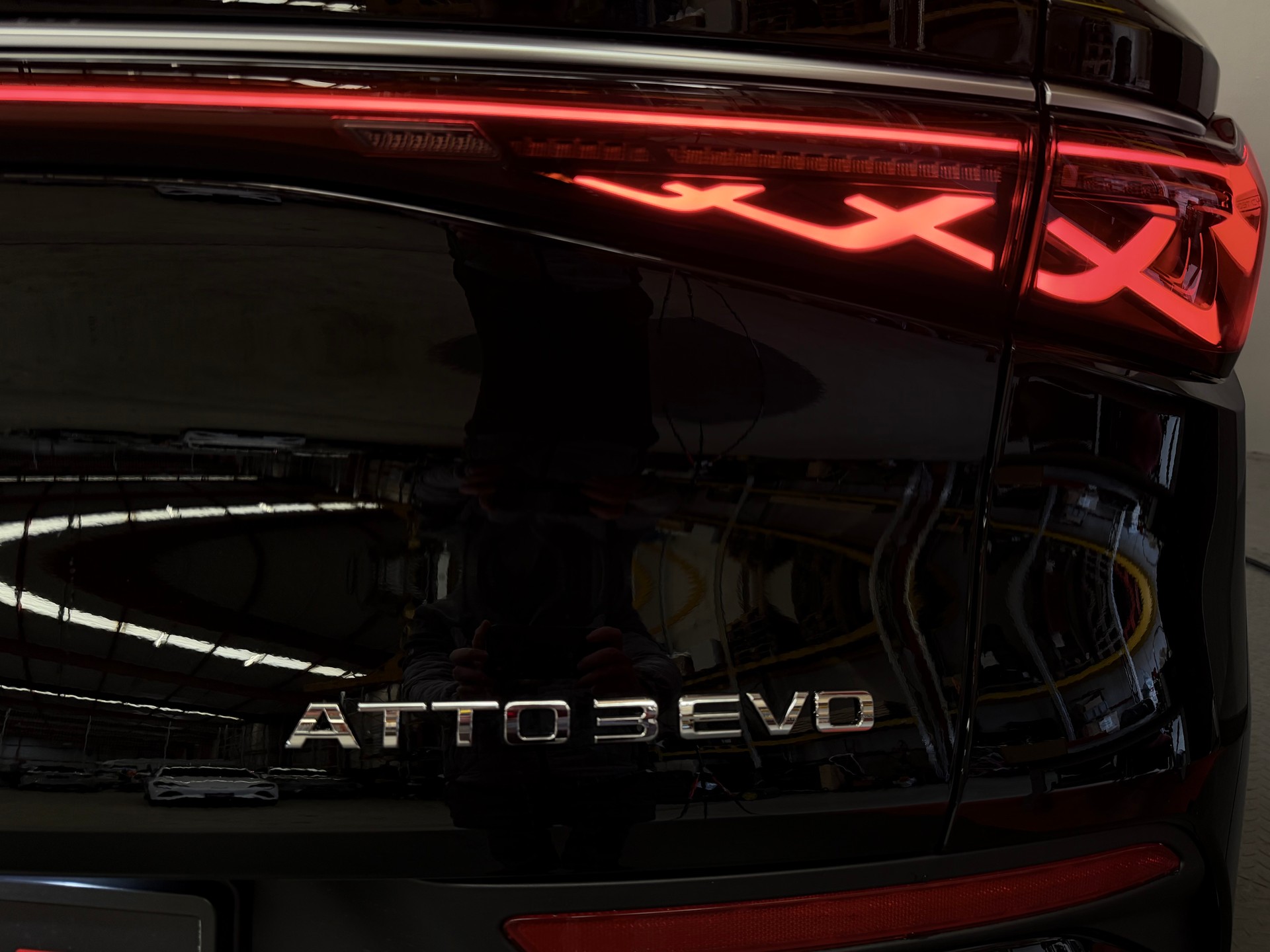 BYD Atto 3 EVO 74.8 kWh Excellence AWD-image-11