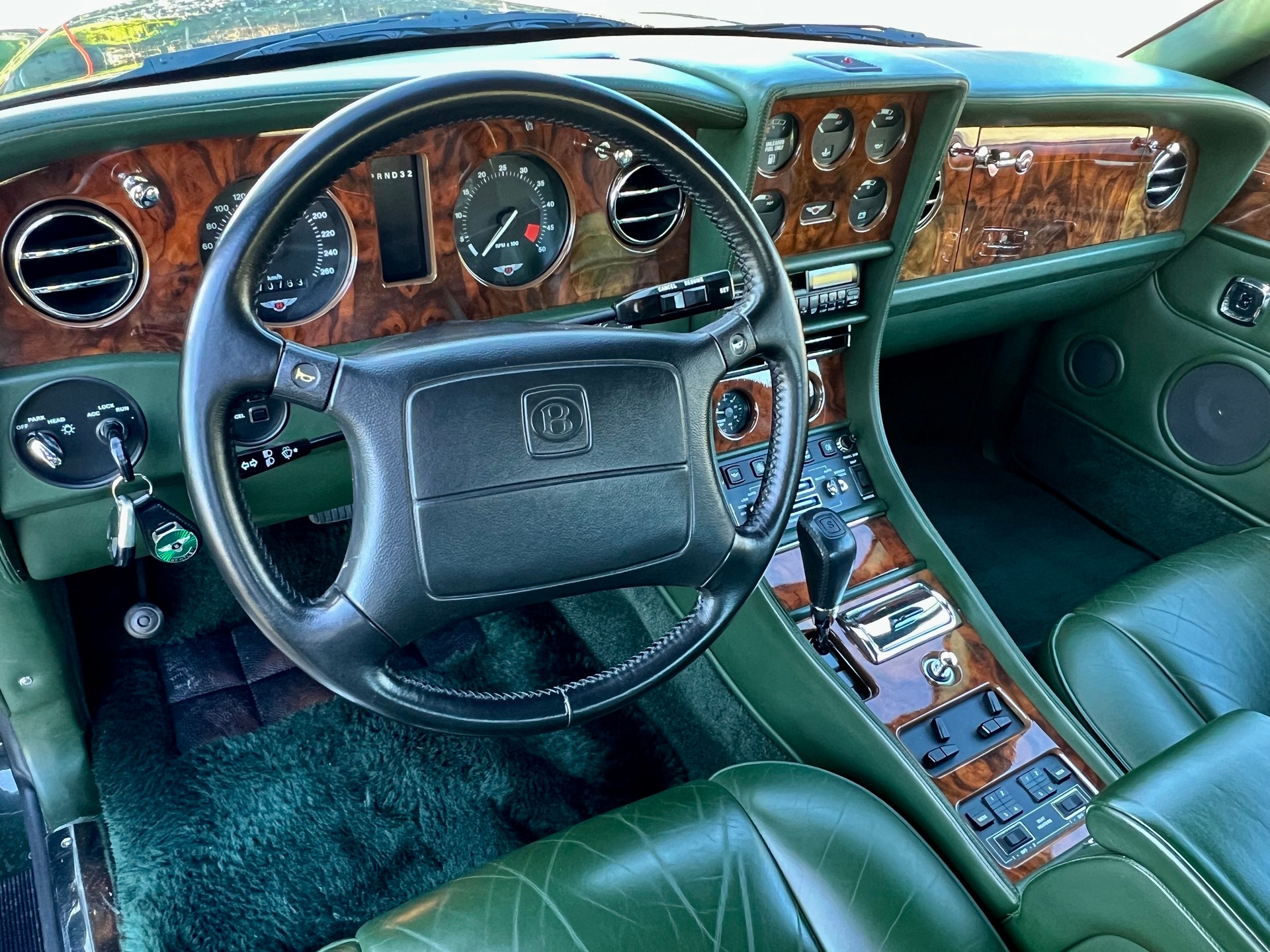 BENTLEY Continental R Coupé-image-6