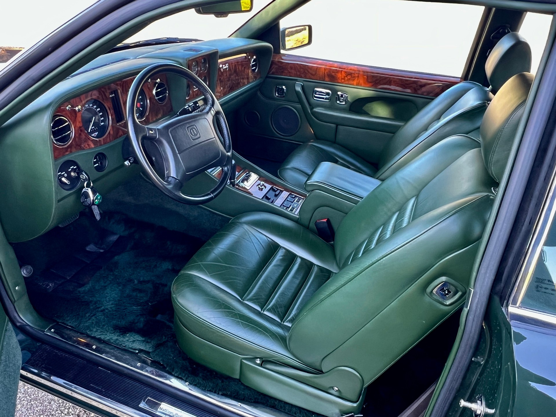 BENTLEY Continental R Coupé-image-5