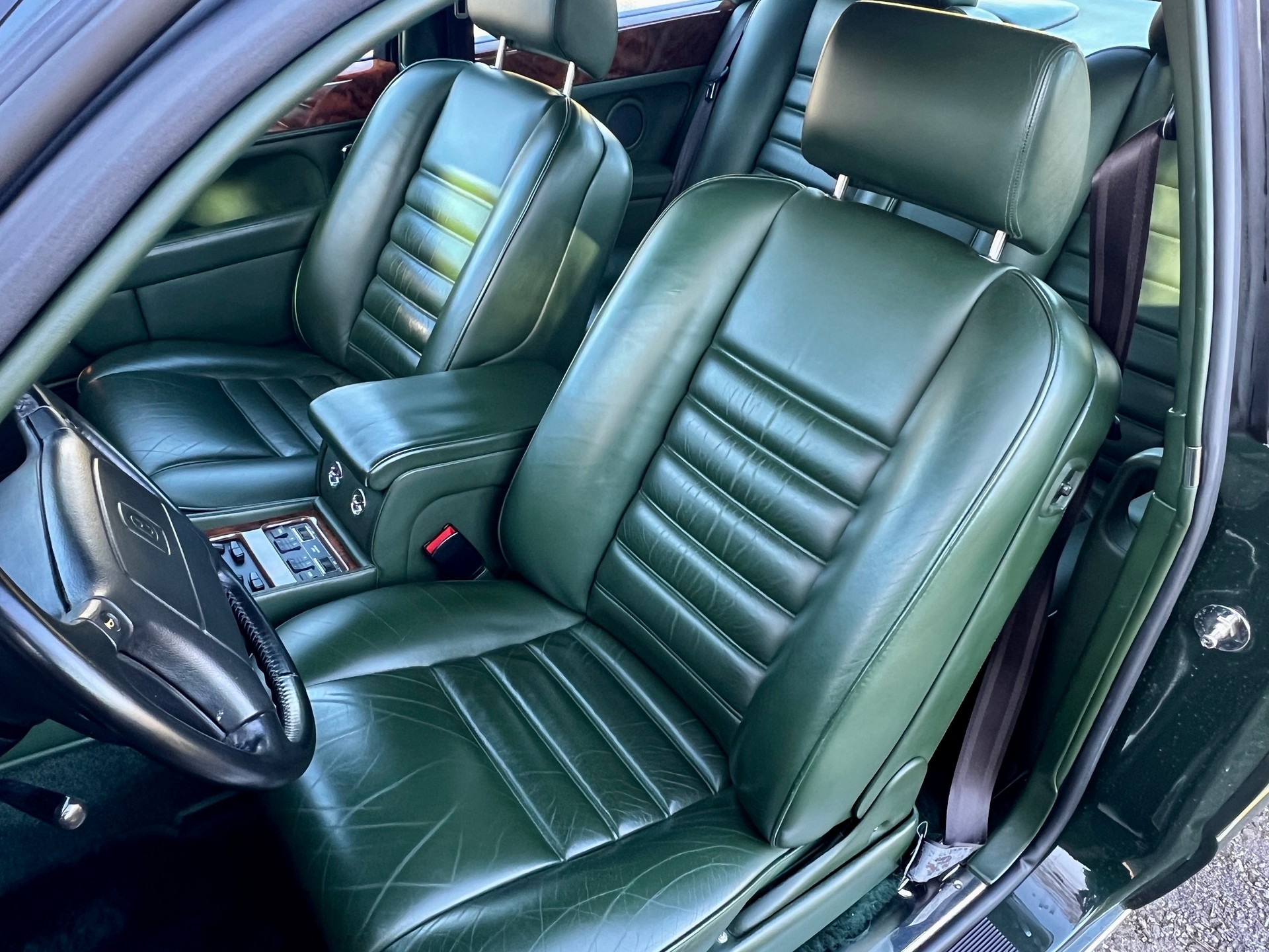 BENTLEY Continental R Coupé-image-7