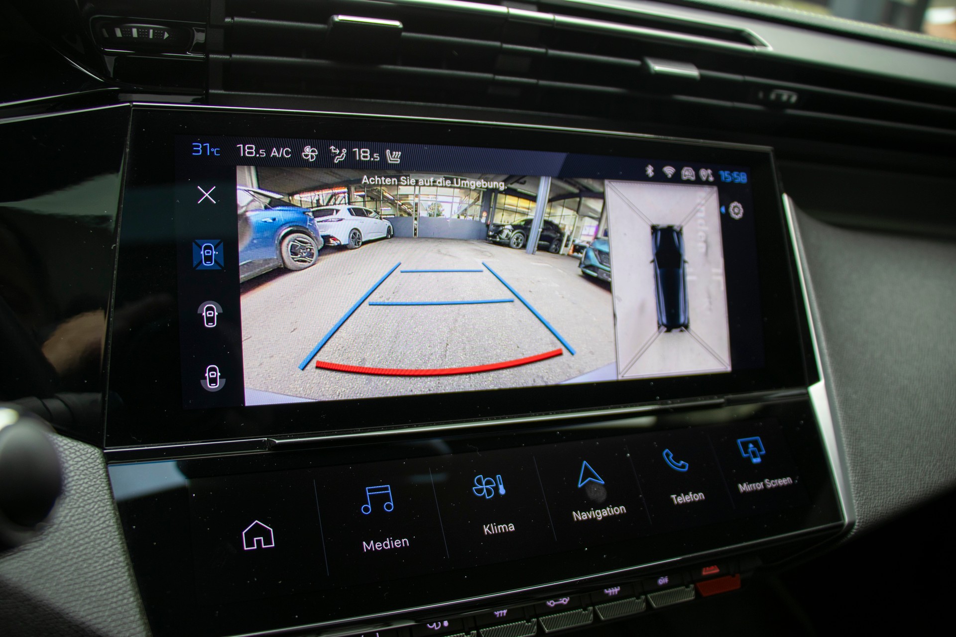 PEUGEOT 308 SW 1.5 BlueHDI Allure EAT8-image-8