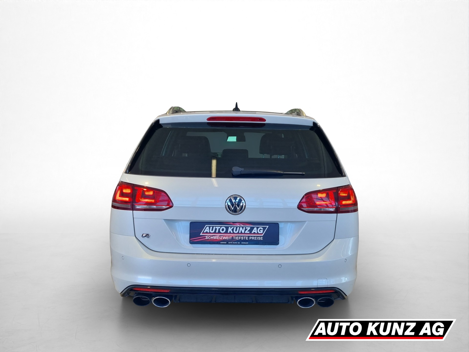 VW Golf 2.0 TSI R 4 Motion-image-4