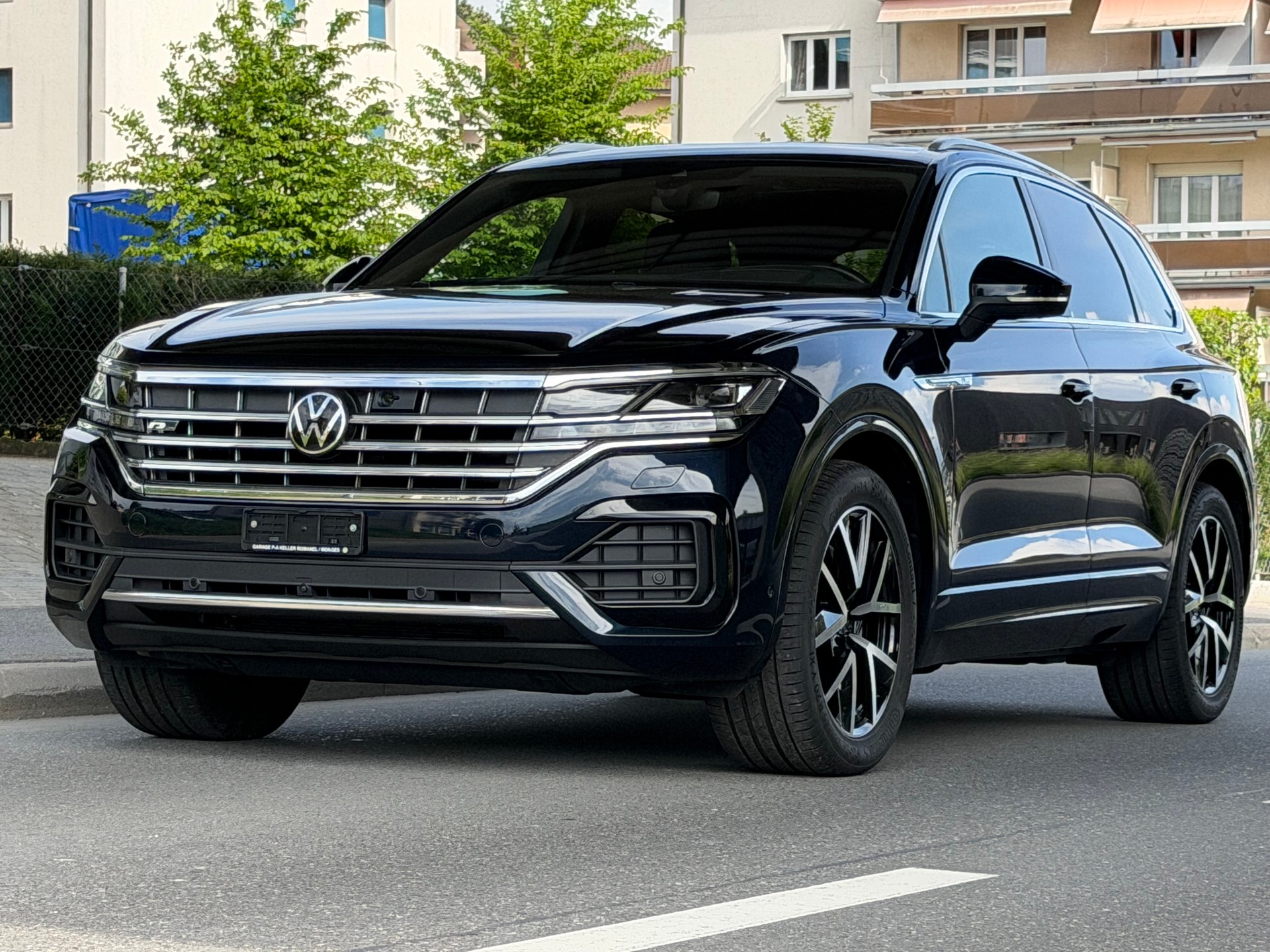VW Touareg 3.0 TDI R Line Tiptronic-showroom-element-2