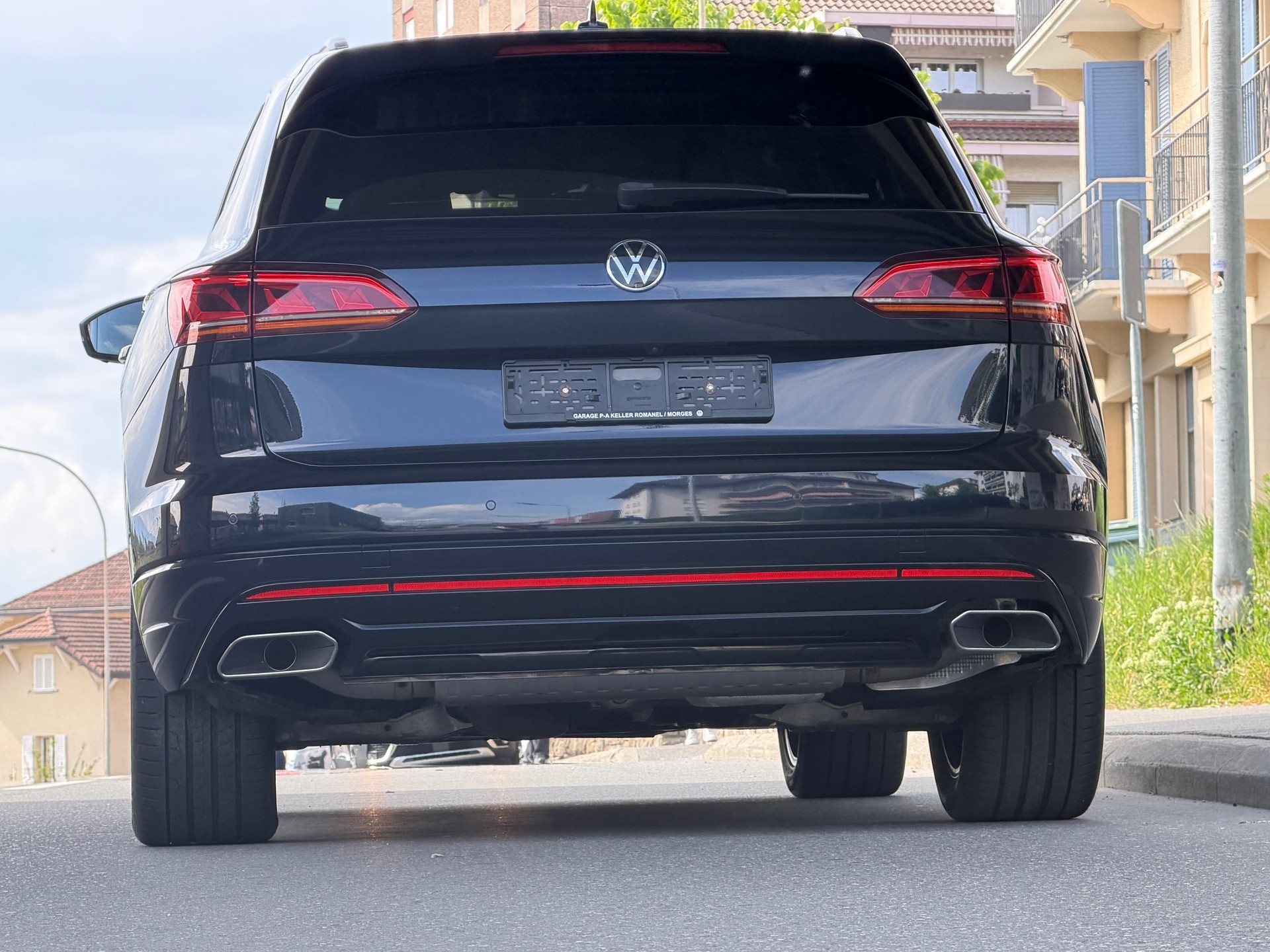 VW Touareg 3.0 TDI R Line Tiptronic-image-4