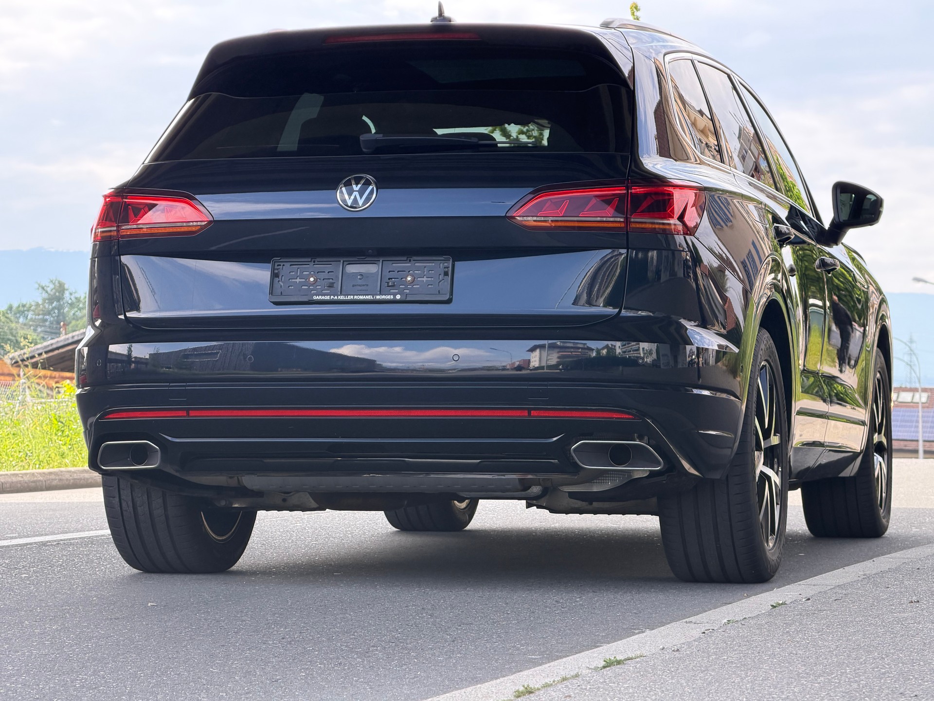 VW Touareg 3.0 TDI R Line Tiptronic-image-6