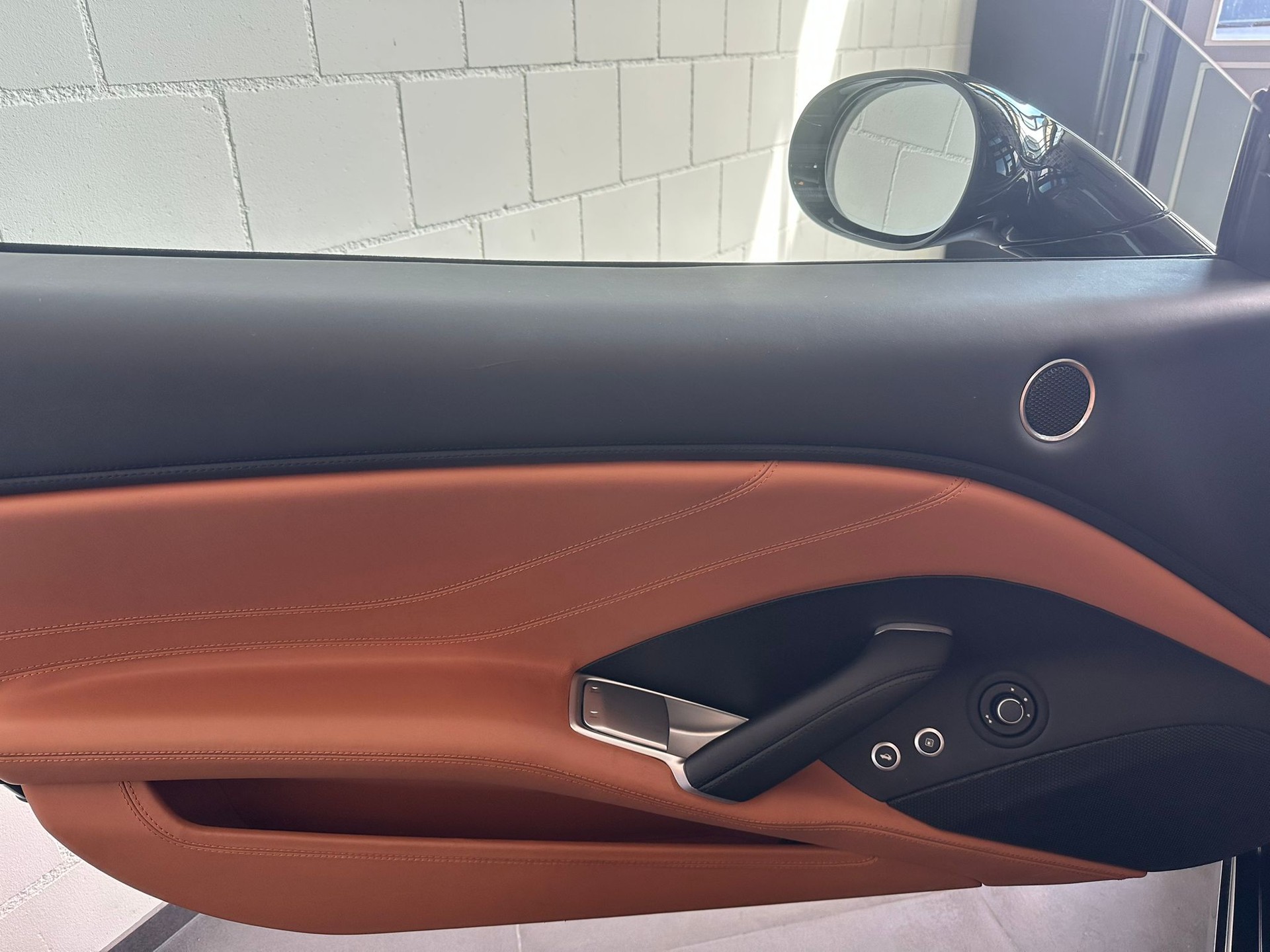 FERRARI California 3.9 V8 T-image-20