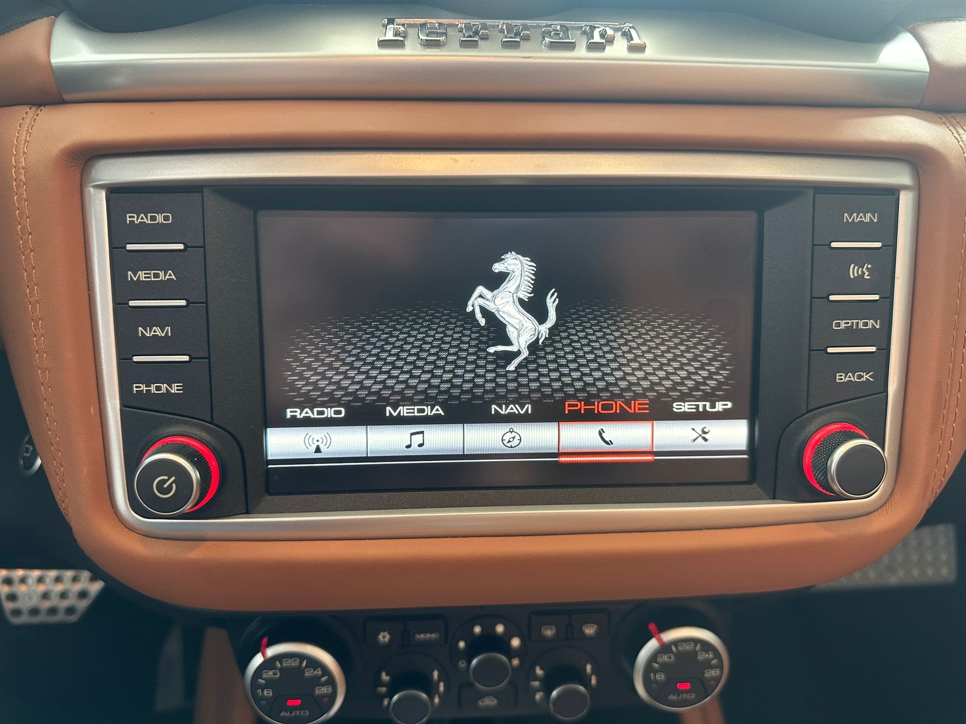 FERRARI California 3.9 V8 T-image-23