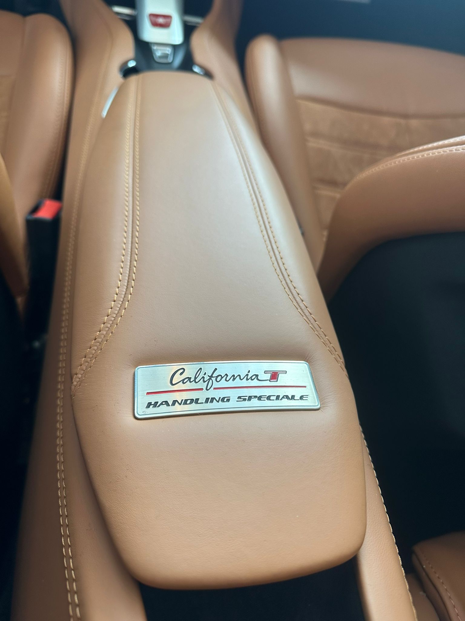 FERRARI California 3.9 V8 T-image-19