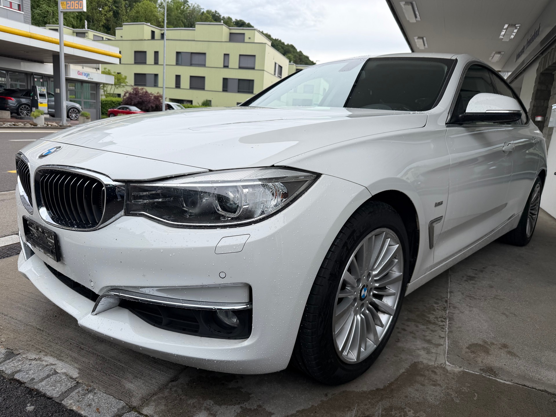 BMW 320d GT xDrive Luxury Line Steptronic