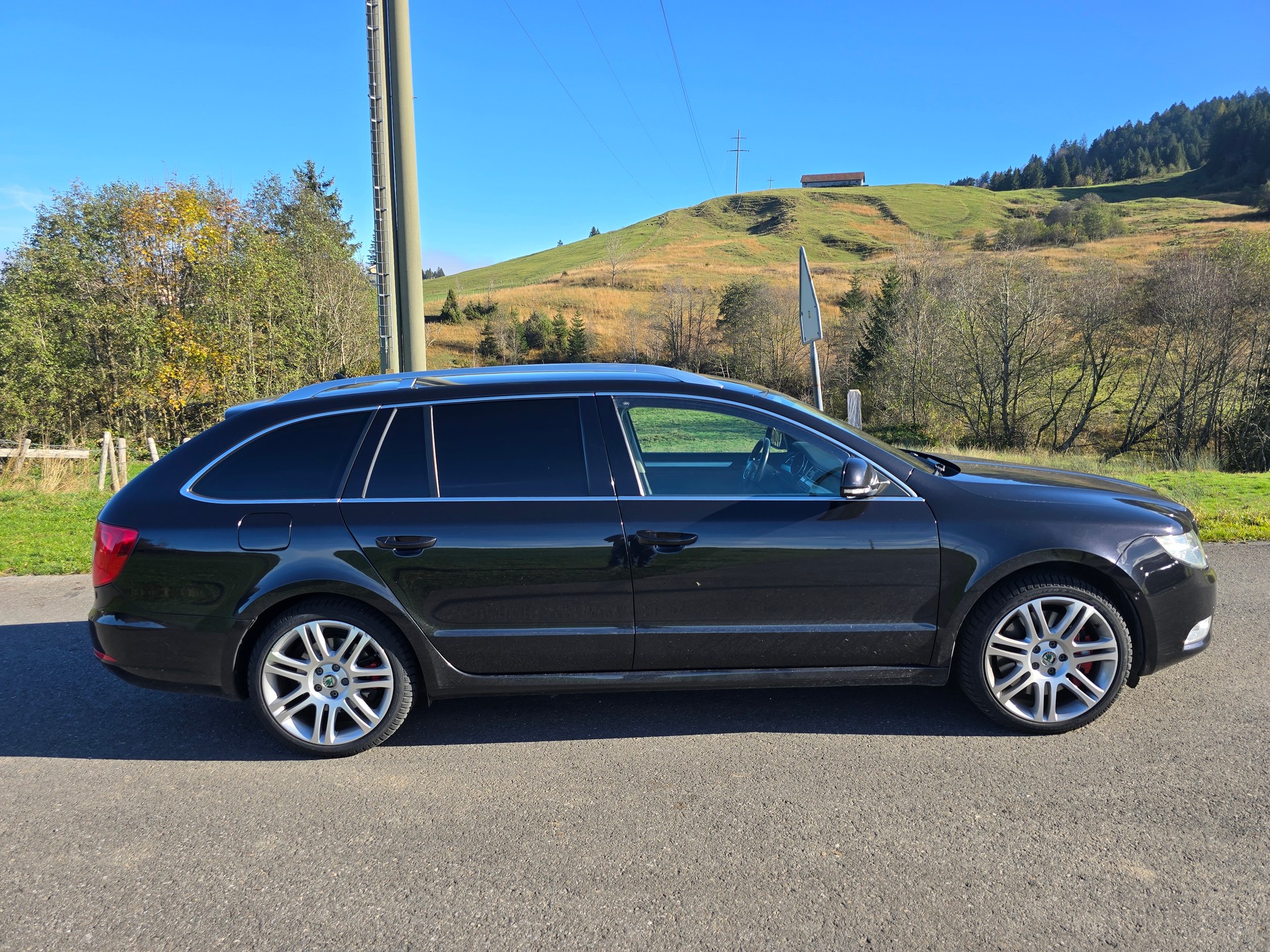 SKODA 3.6 V6 FSI Elegance 4x4 DSG-image-3
