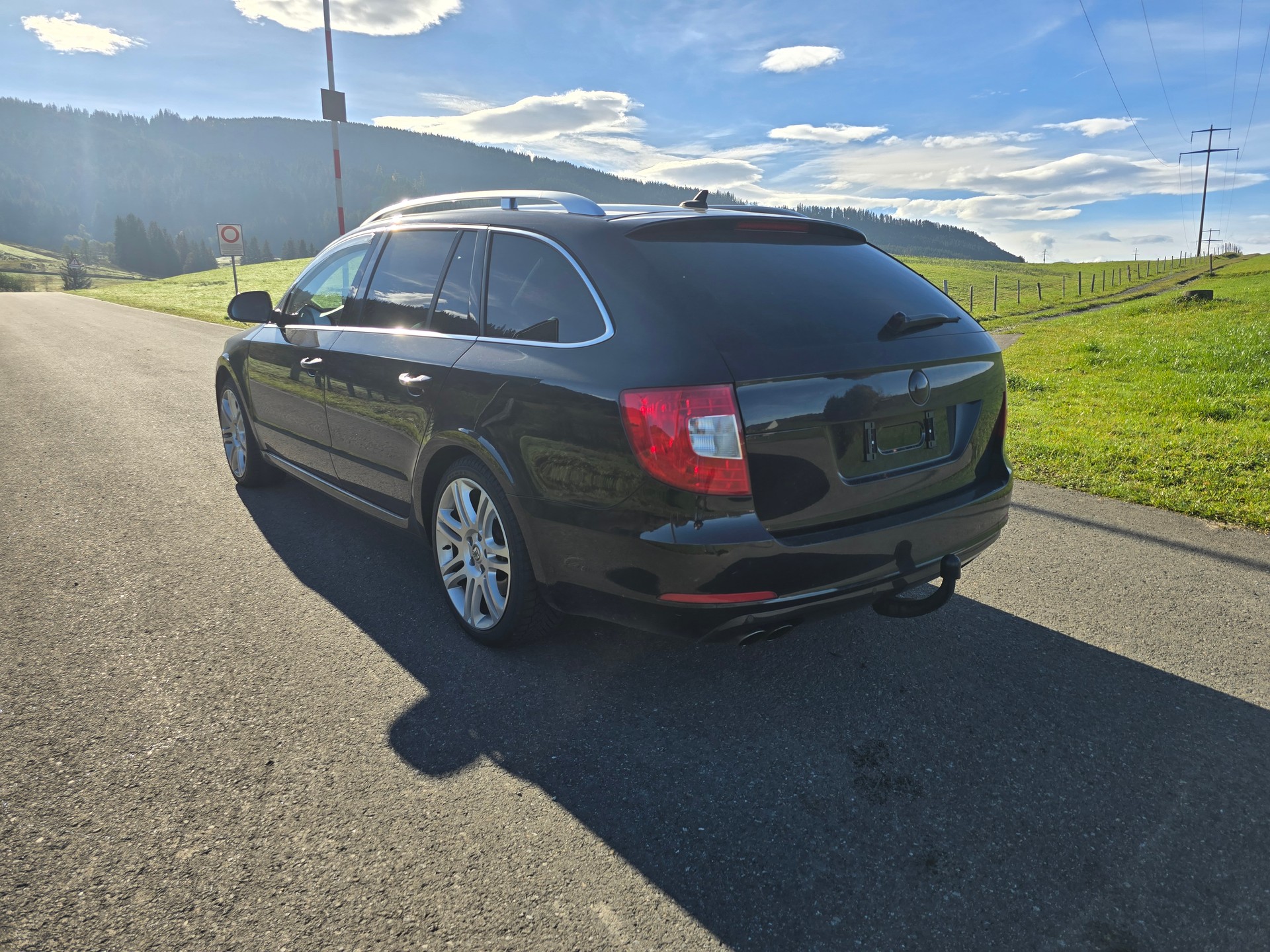 SKODA 3.6 V6 FSI Elegance 4x4 DSG-image-1