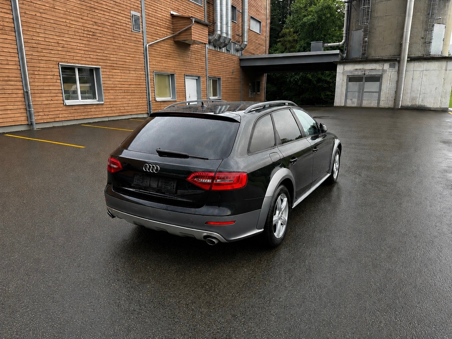 AUDI A4 allroad 3.0 TDI quattro S-tronic-image-7