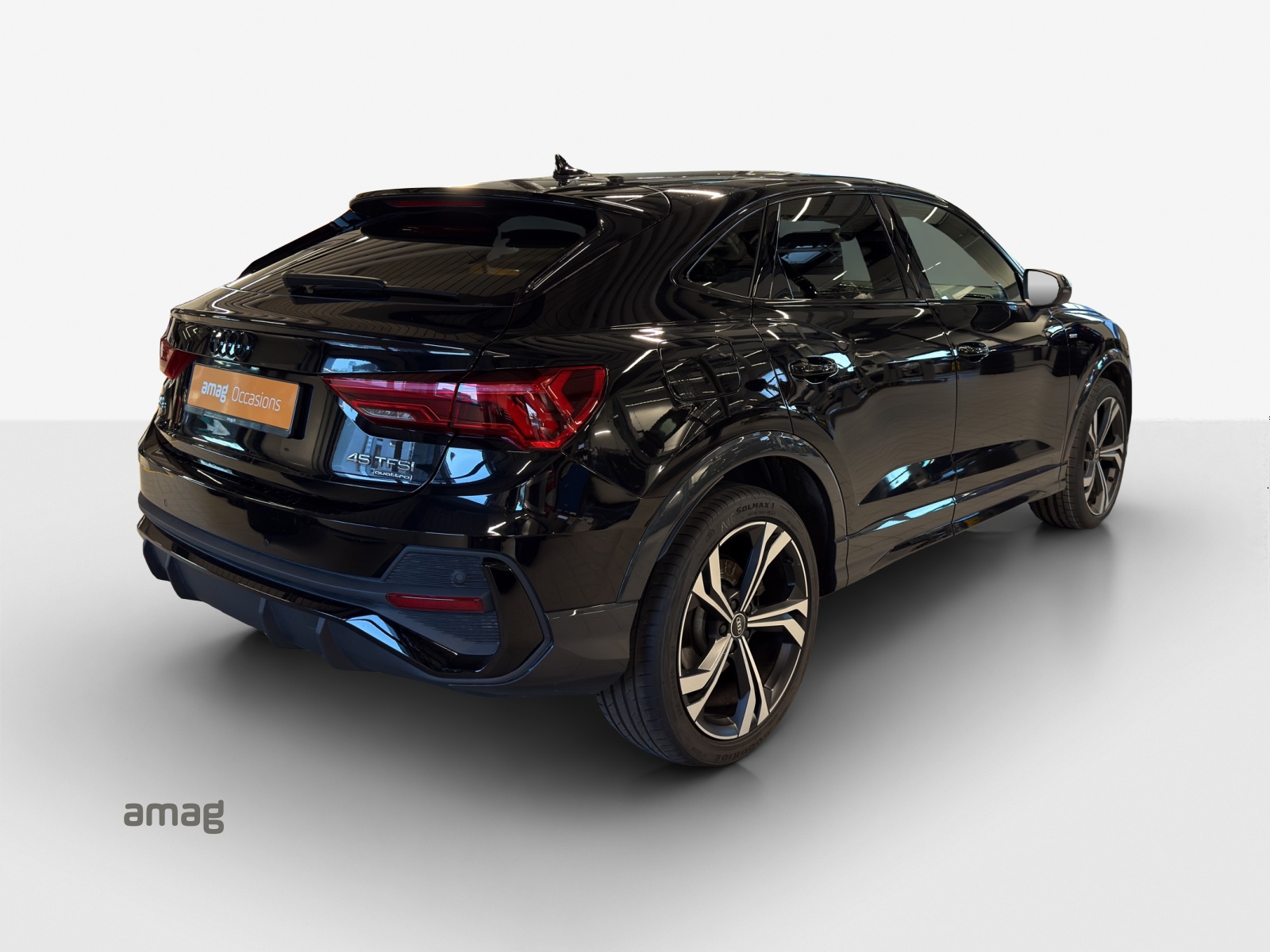 AUDI Q3 Sportback 45 TFSI S line quattro S-tronic-image-4